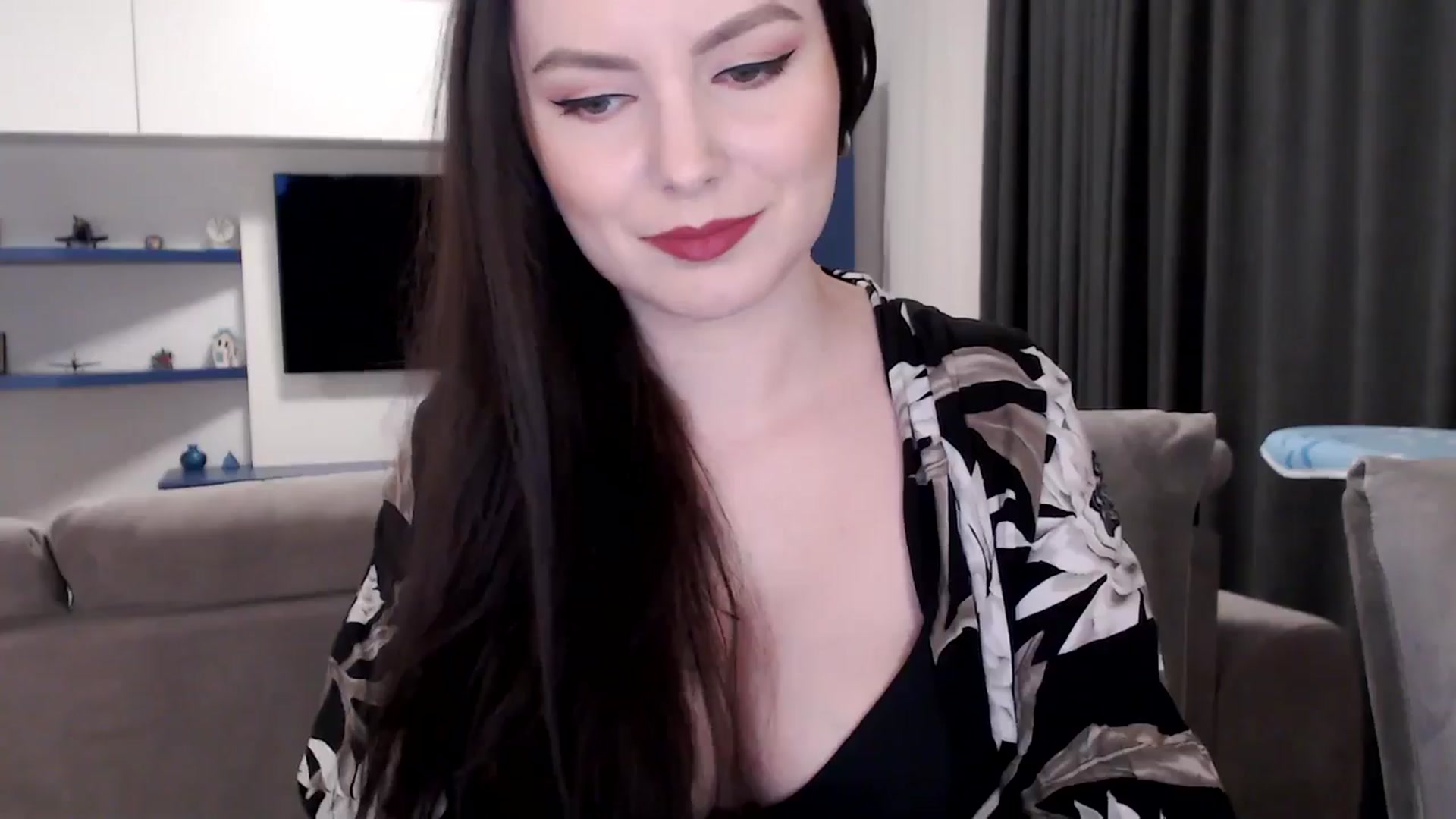 Gallery image thumbnail from Aryelle_'s myfreecams stream on, 05/17/2024, 22:35 image 3 of 20