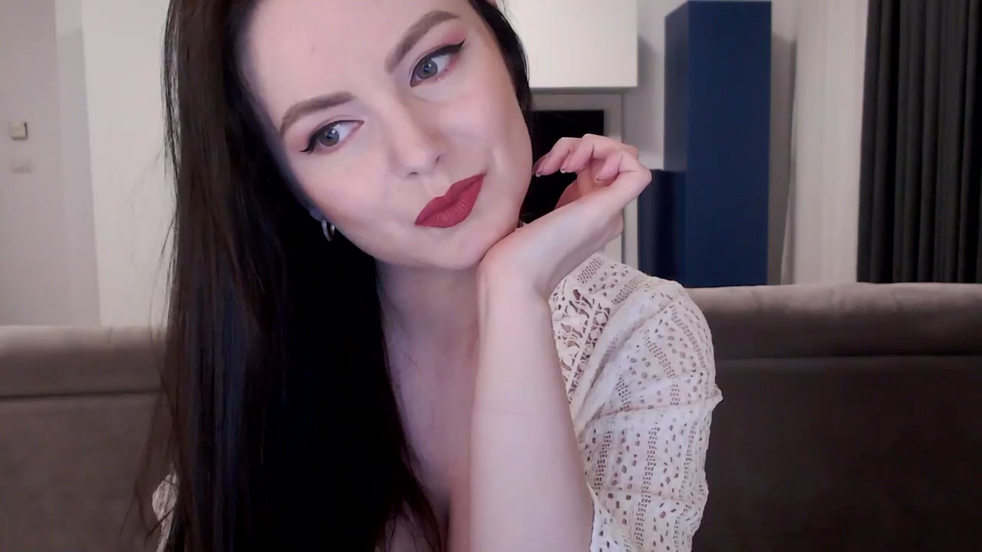 Gallery image thumbnail from Aryelle_'s myfreecams stream on, 05/21/2024, 21:19 image 12 of 20