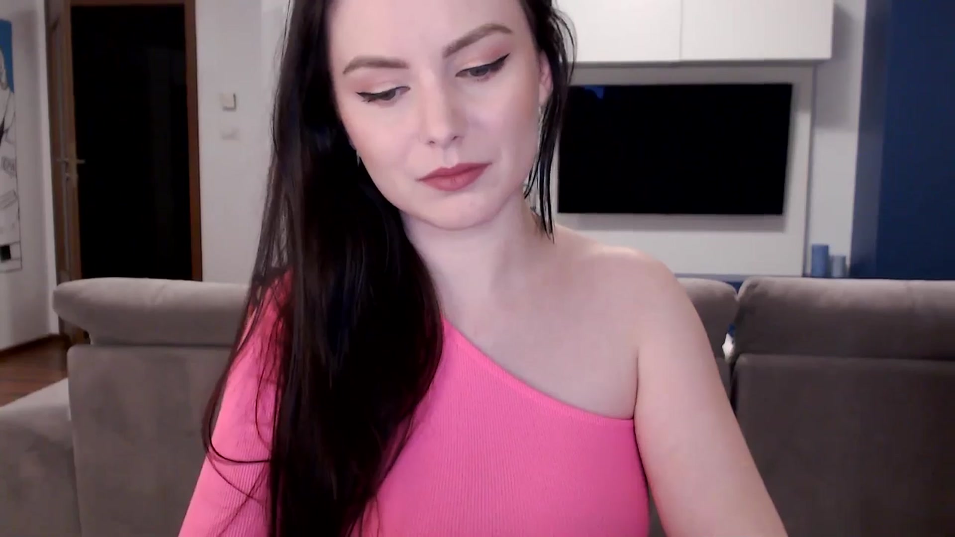 Gallery image thumbnail from Aryelle_'s myfreecams stream on, 05/28/2024, 23:00 image 18 of 20