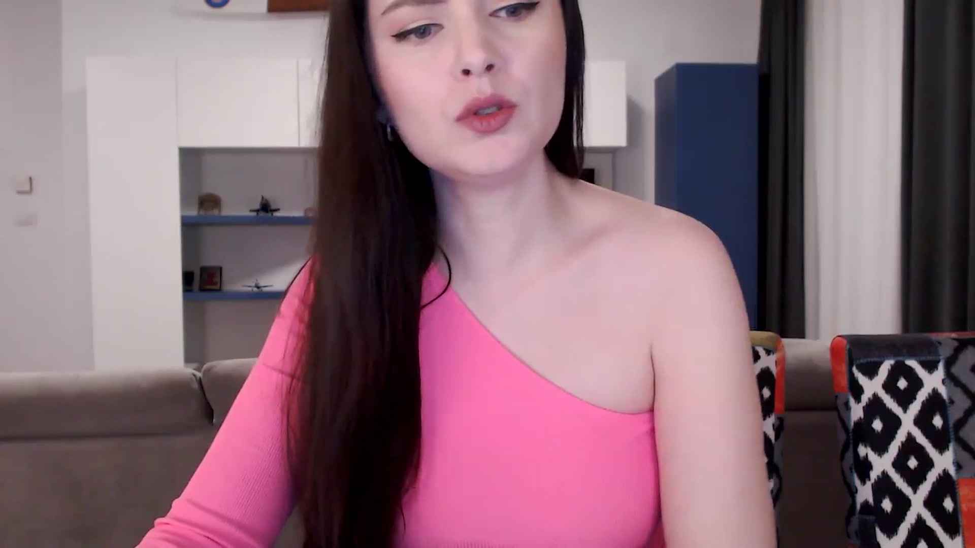 Gallery image thumbnail from Aryelle_'s myfreecams stream on, 05/28/2024, 23:00 image 3 of 20