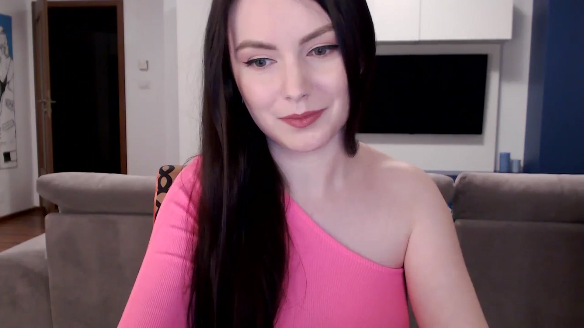 Gallery image thumbnail from Aryelle_'s myfreecams stream on, 05/28/2024, 23:00 image 17 of 20