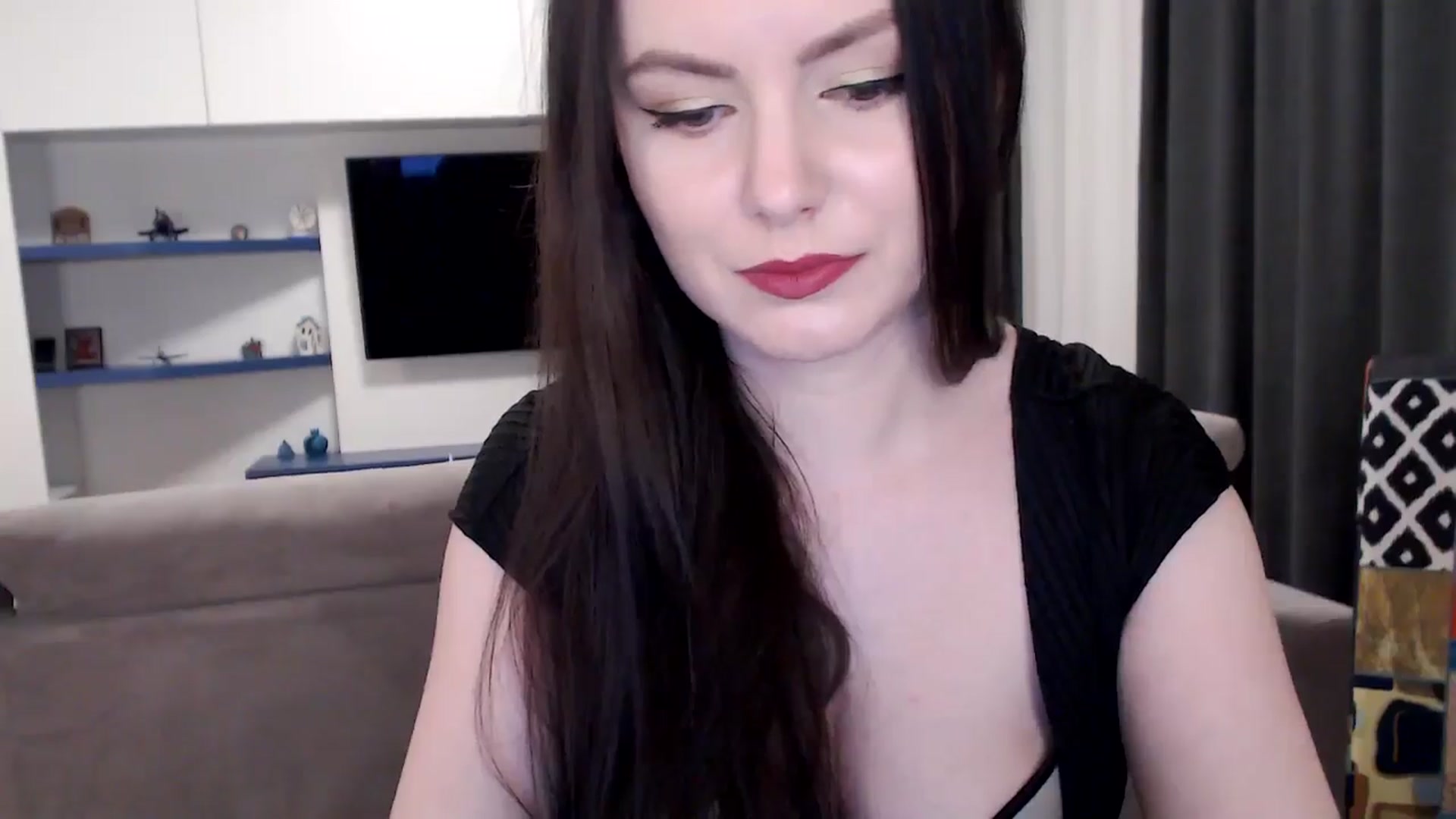 Gallery image thumbnail from Aryelle_'s myfreecams stream on, 06/01/2024, 23:50 image 15 of 20