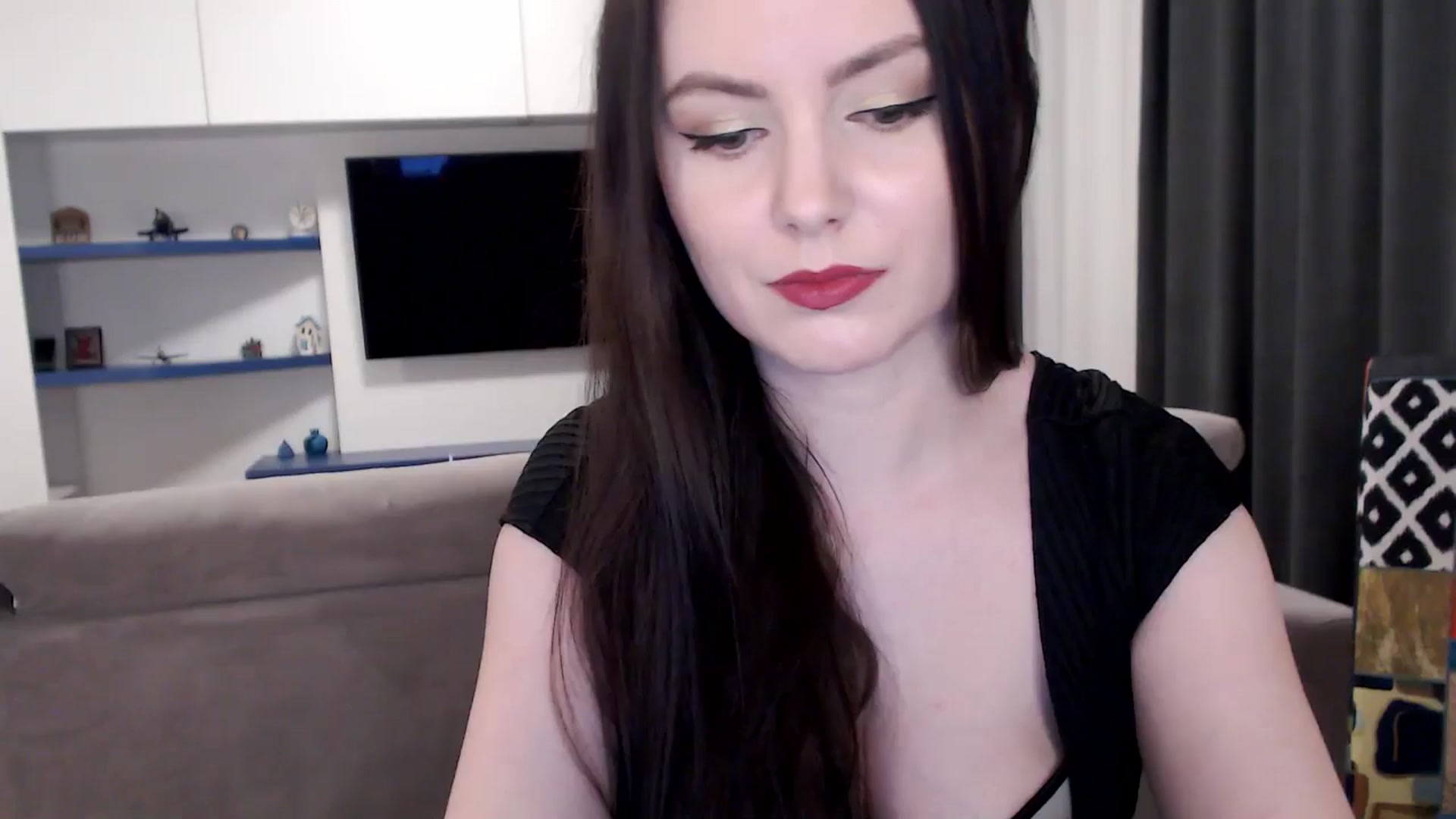 Gallery image thumbnail from Aryelle_'s myfreecams stream on, 06/01/2024, 23:50 image 14 of 20