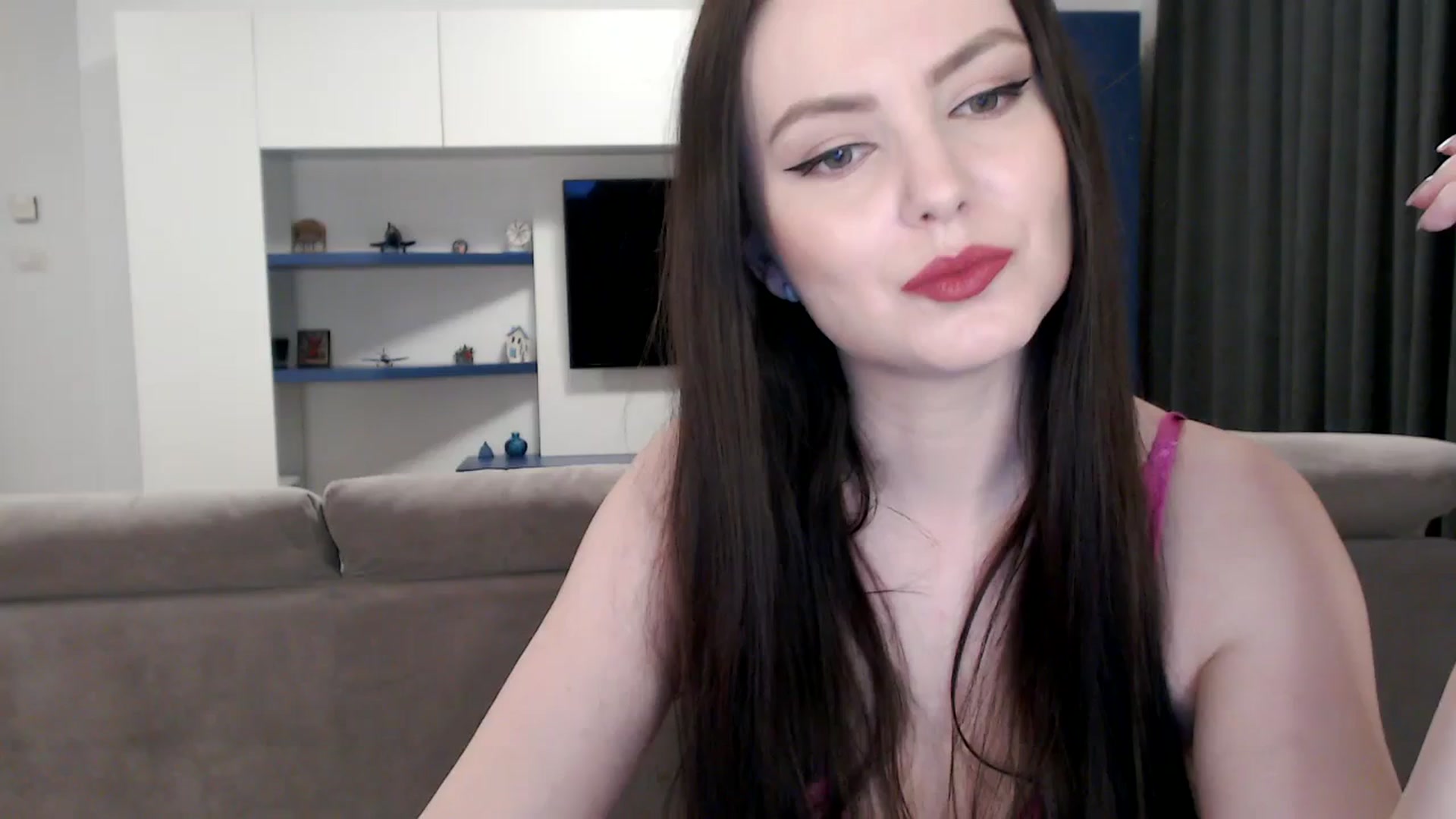 Gallery image thumbnail from Aryelle_'s myfreecams stream on, 06/10/2024, 20:04 image 1 of 20