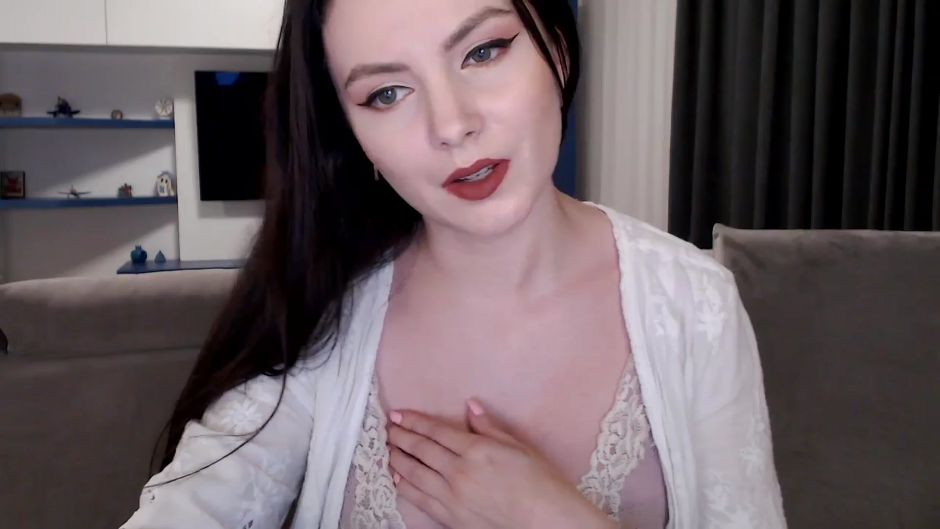 Gallery image thumbnail from Aryelle_'s myfreecams stream on, 07/09/2024, 24:12 image 4 of 20