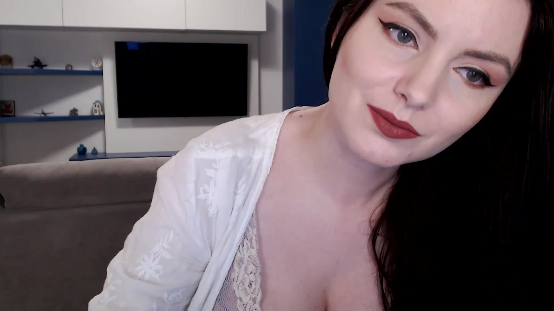 Gallery image thumbnail from Aryelle_'s myfreecams stream on, 07/09/2024, 24:12 image 14 of 20