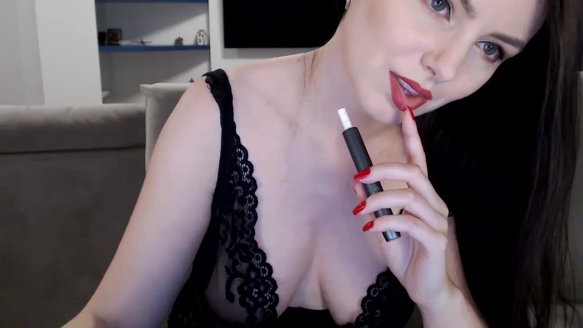 Gallery image thumbnail from Aryelle_'s myfreecams stream on, 08/13/2024, 23:10 image 16 of 20
