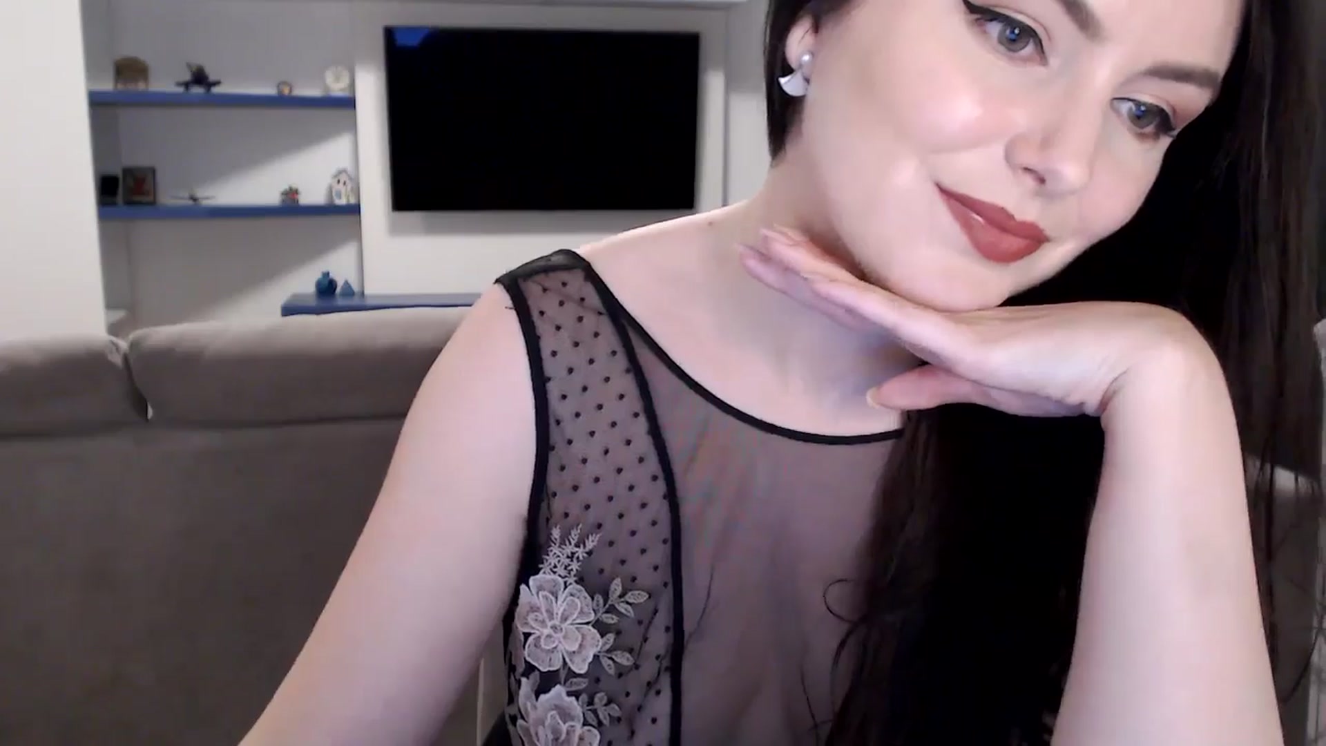 Gallery image thumbnail from Aryelle_'s myfreecams stream on, 08/24/2024, 24:25 image 16 of 20