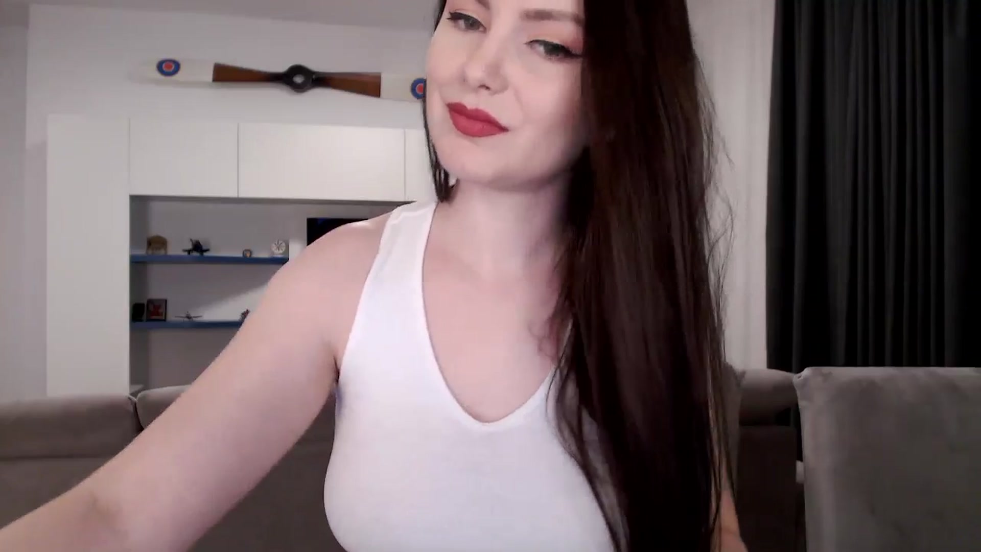 Gallery image thumbnail from Aryelle_'s myfreecams stream on, 08/26/2024, 21:26 image 12 of 20