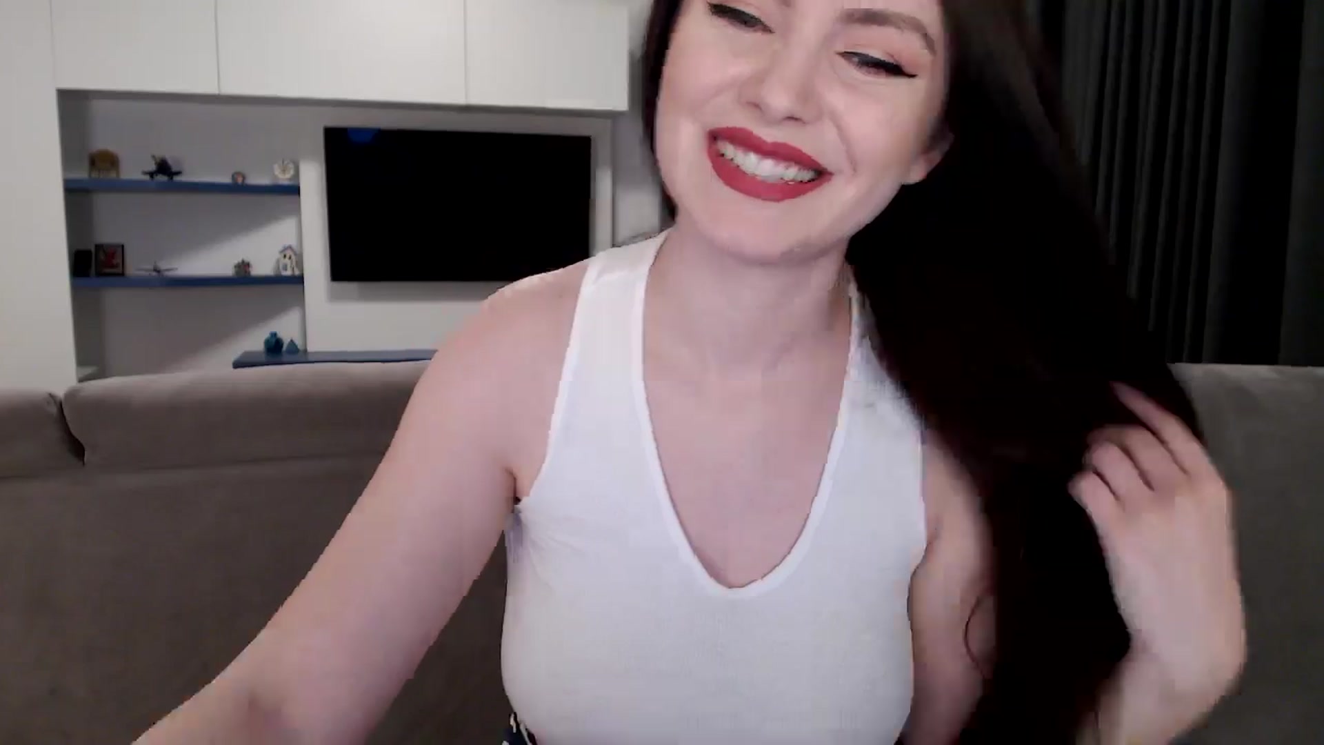 Gallery image thumbnail from Aryelle_'s myfreecams stream on, 08/26/2024, 21:26 image 19 of 20