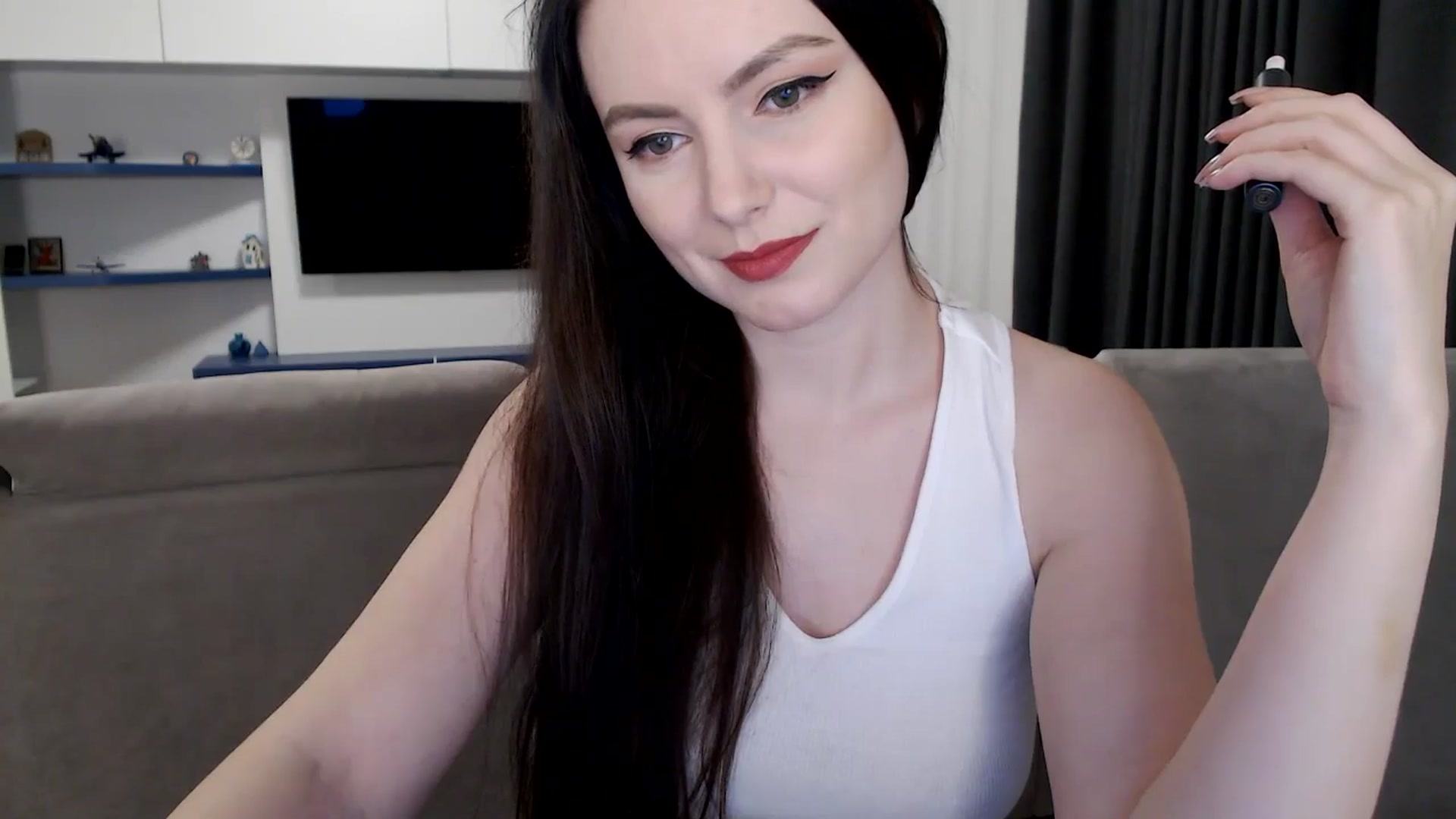 Gallery image thumbnail from Aryelle_'s myfreecams stream on, 08/27/2024, 24:31 image 2 of 20
