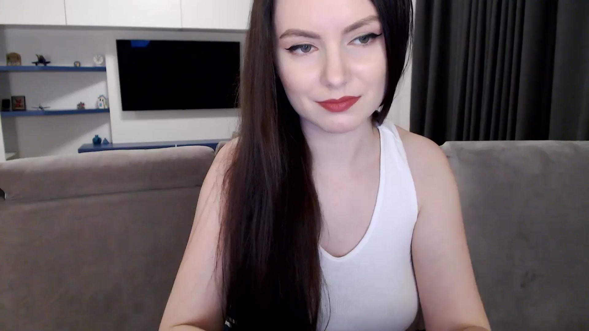Gallery image thumbnail from Aryelle_'s myfreecams stream on, 08/27/2024, 24:31 image 3 of 20