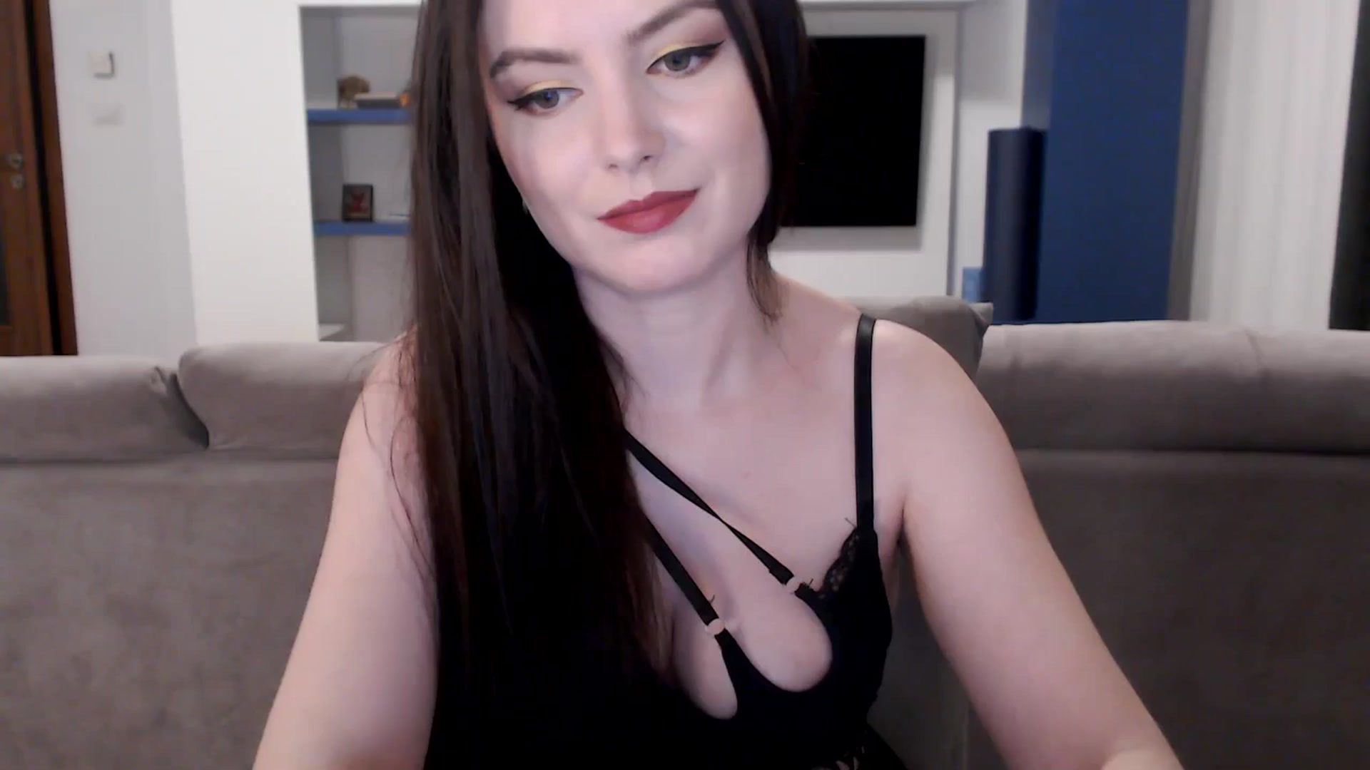 Gallery image thumbnail from Aryelle_'s myfreecams stream on, 09/17/2024, 04:53 image 11 of 20
