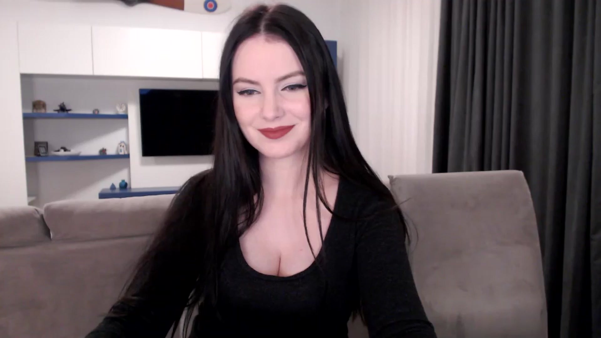 Gallery image thumbnail from Aryelle_'s myfreecams stream on, 10/18/2024, 22:00 image 3 of 20