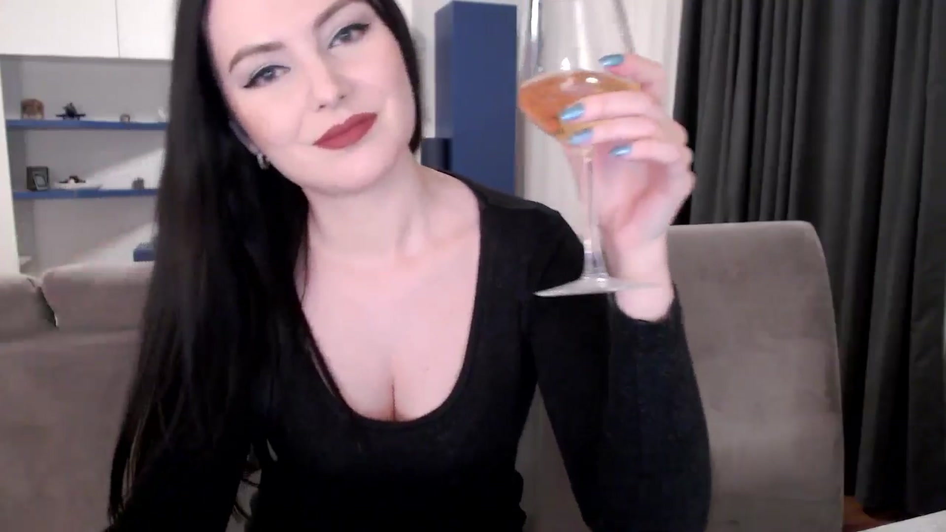 Gallery image thumbnail from Aryelle_'s myfreecams stream on, 10/18/2024, 22:00 image 8 of 20