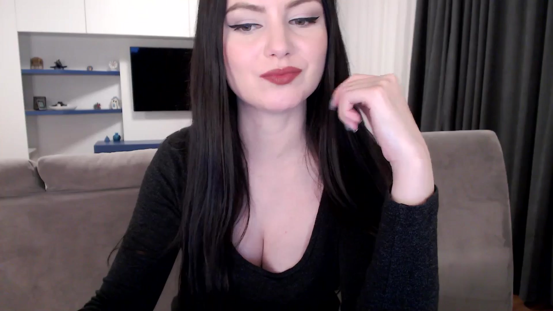 Gallery image thumbnail from Aryelle_'s myfreecams stream on, 10/19/2024, 24:00 image 6 of 20