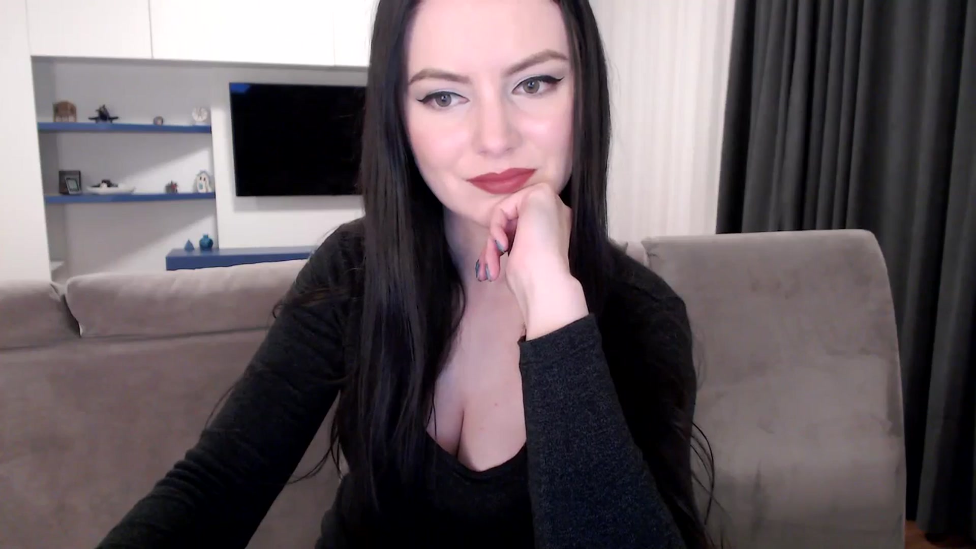 Gallery image thumbnail from Aryelle_'s myfreecams stream on, 10/19/2024, 24:00 image 3 of 20