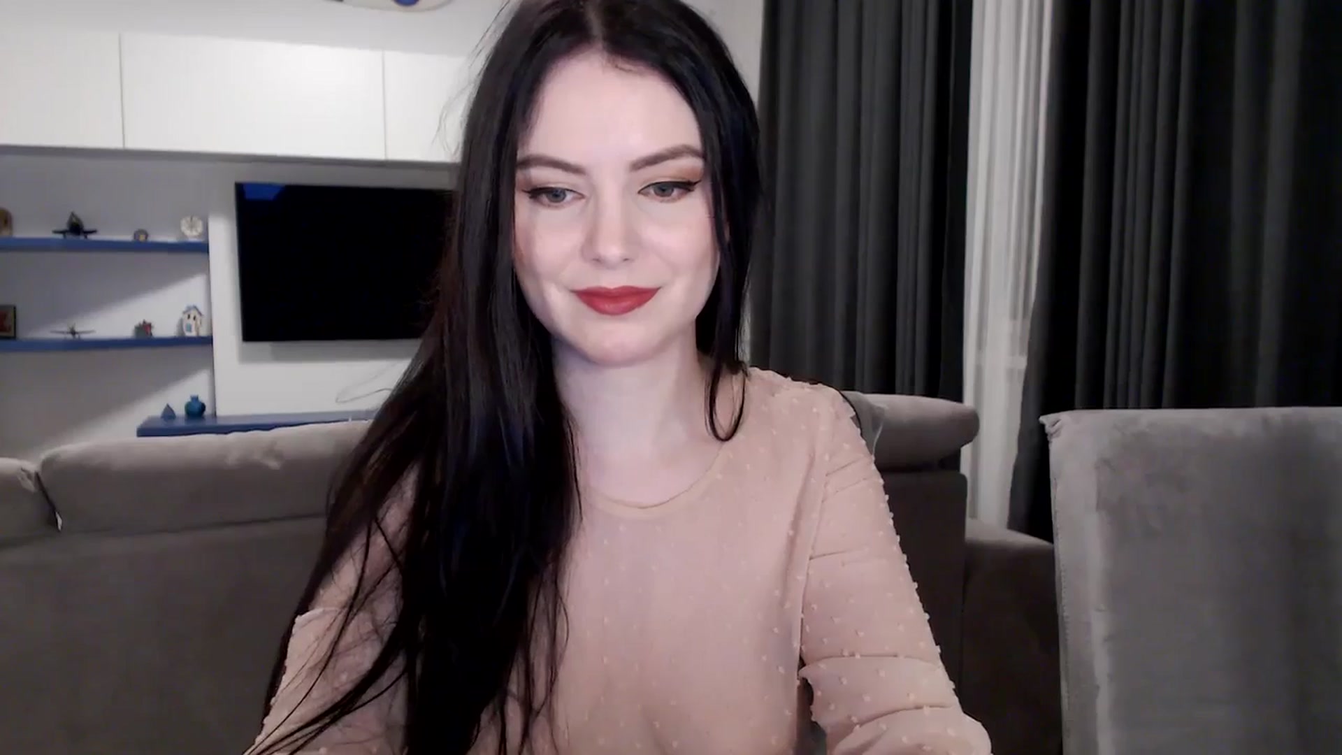 Gallery image thumbnail from Aryelle_'s myfreecams stream on, 10/29/2024, 03:02 image 4 of 20