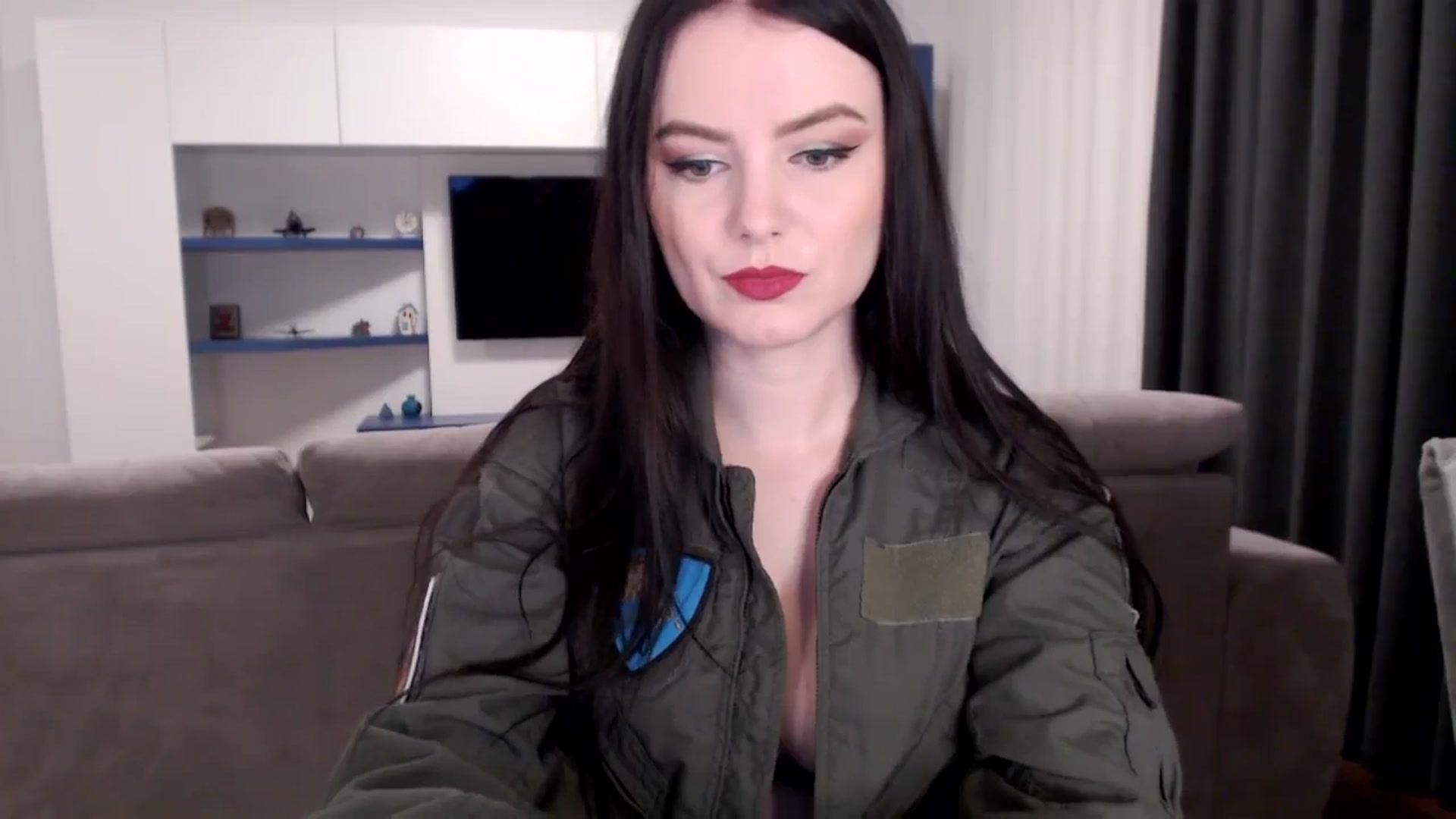 Gallery image thumbnail from Aryelle_'s myfreecams stream on, 10/31/2024, 23:32 image 10 of 20