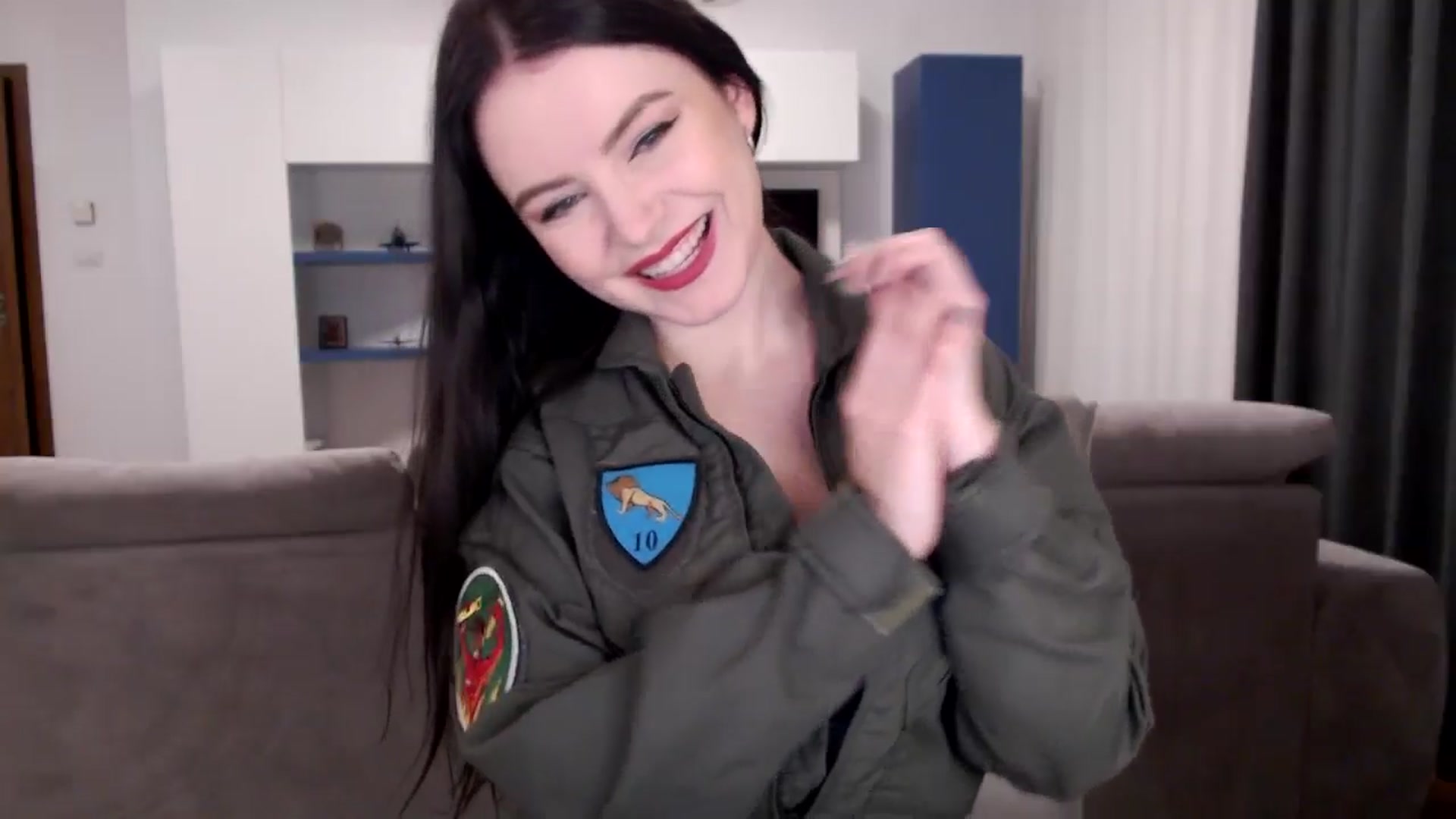 Gallery image thumbnail from Aryelle_'s myfreecams stream on, 10/31/2024, 23:32 image 7 of 20