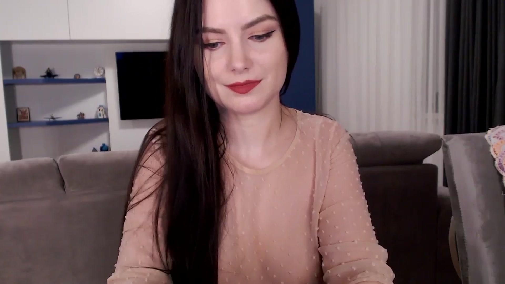 Gallery image thumbnail from Aryelle_'s myfreecams stream on, 11/14/2024, 01:25 image 16 of 20