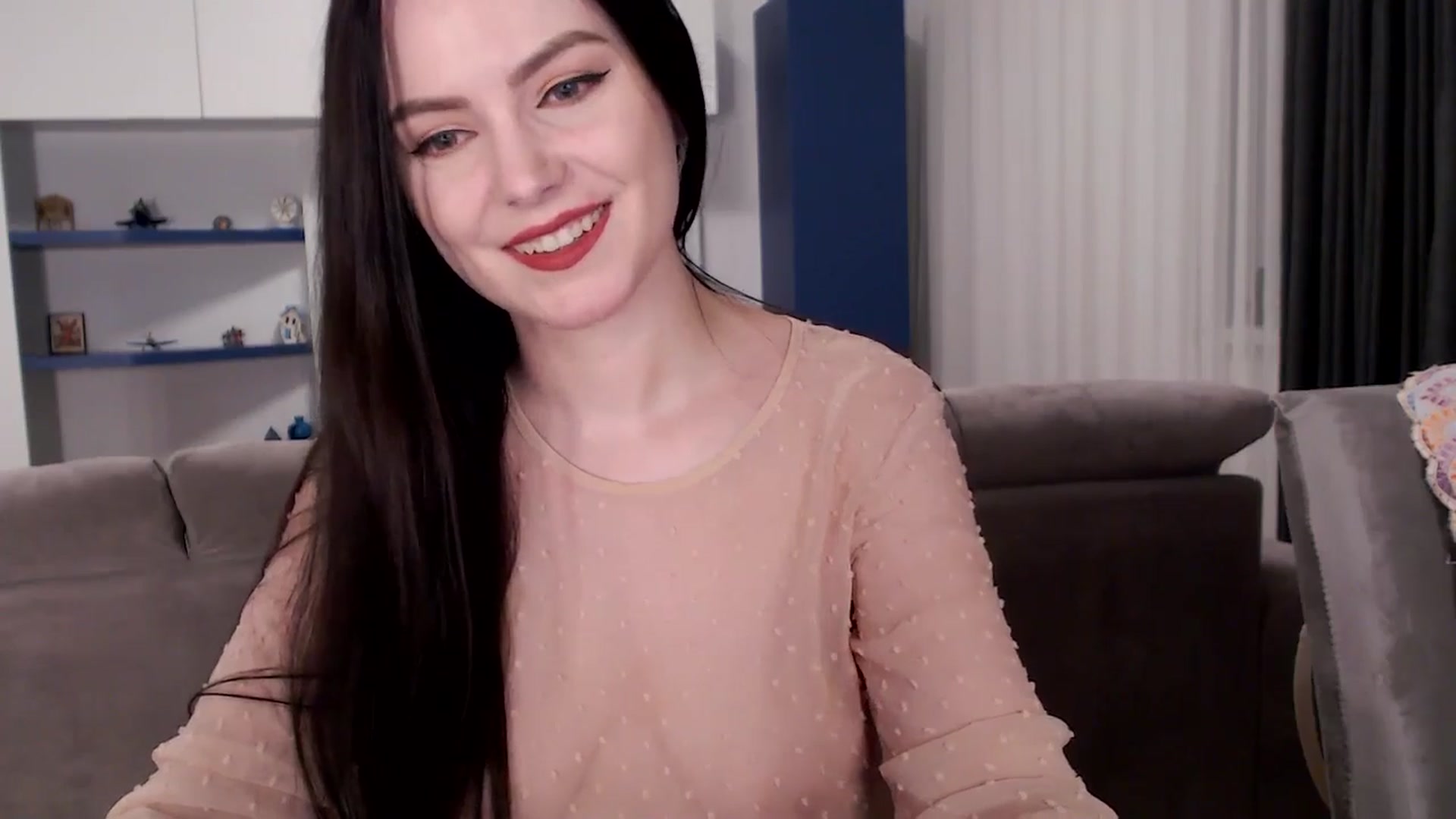 Gallery image thumbnail from Aryelle_'s myfreecams stream on, 11/14/2024, 01:25 image 14 of 20