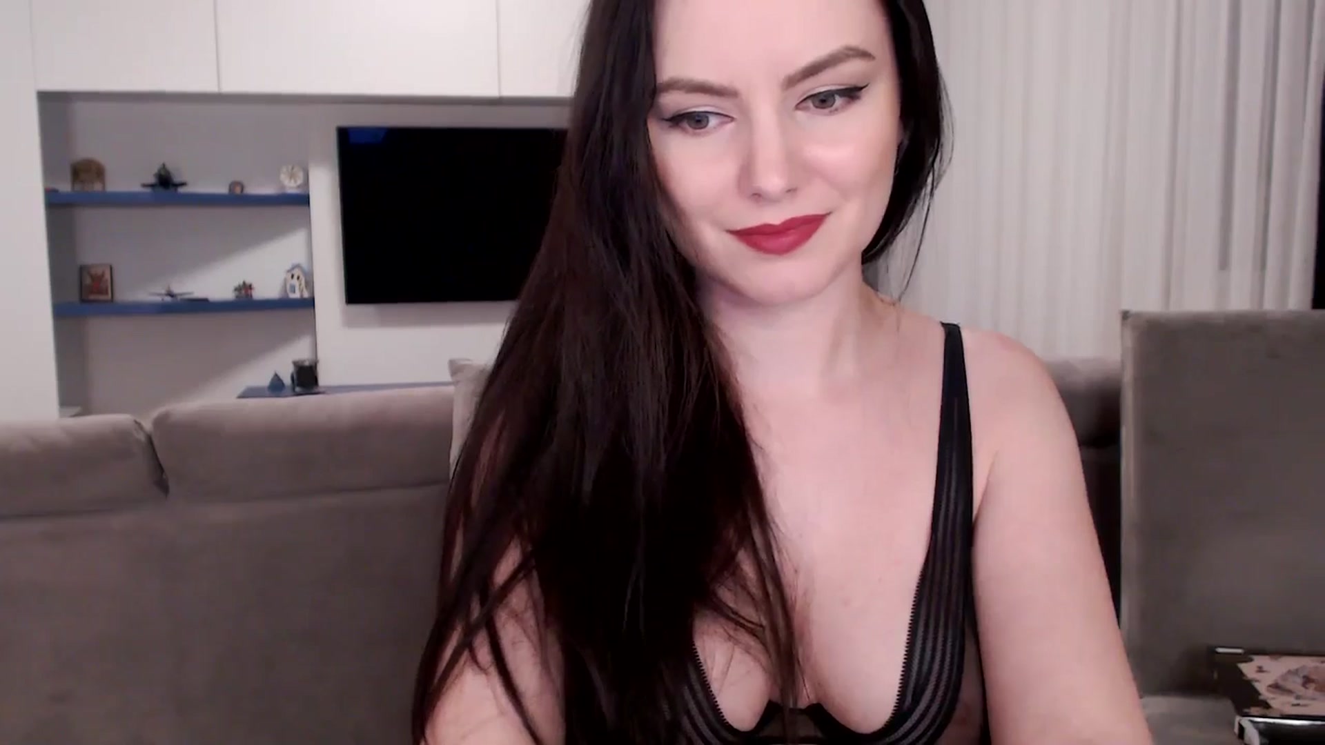 Gallery image thumbnail from Aryelle_'s myfreecams stream on, 11/27/2024, 24:05 image 11 of 20