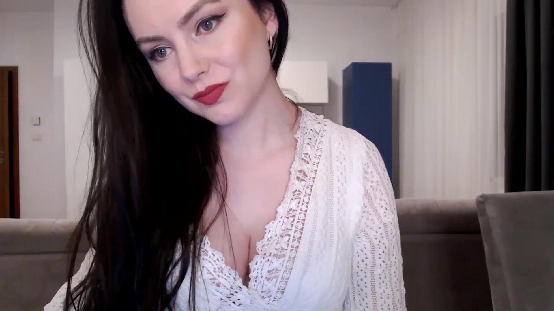 Gallery image thumbnail from Aryelle_'s myfreecams stream on, 12/01/2024, 24:09 image 18 of 20