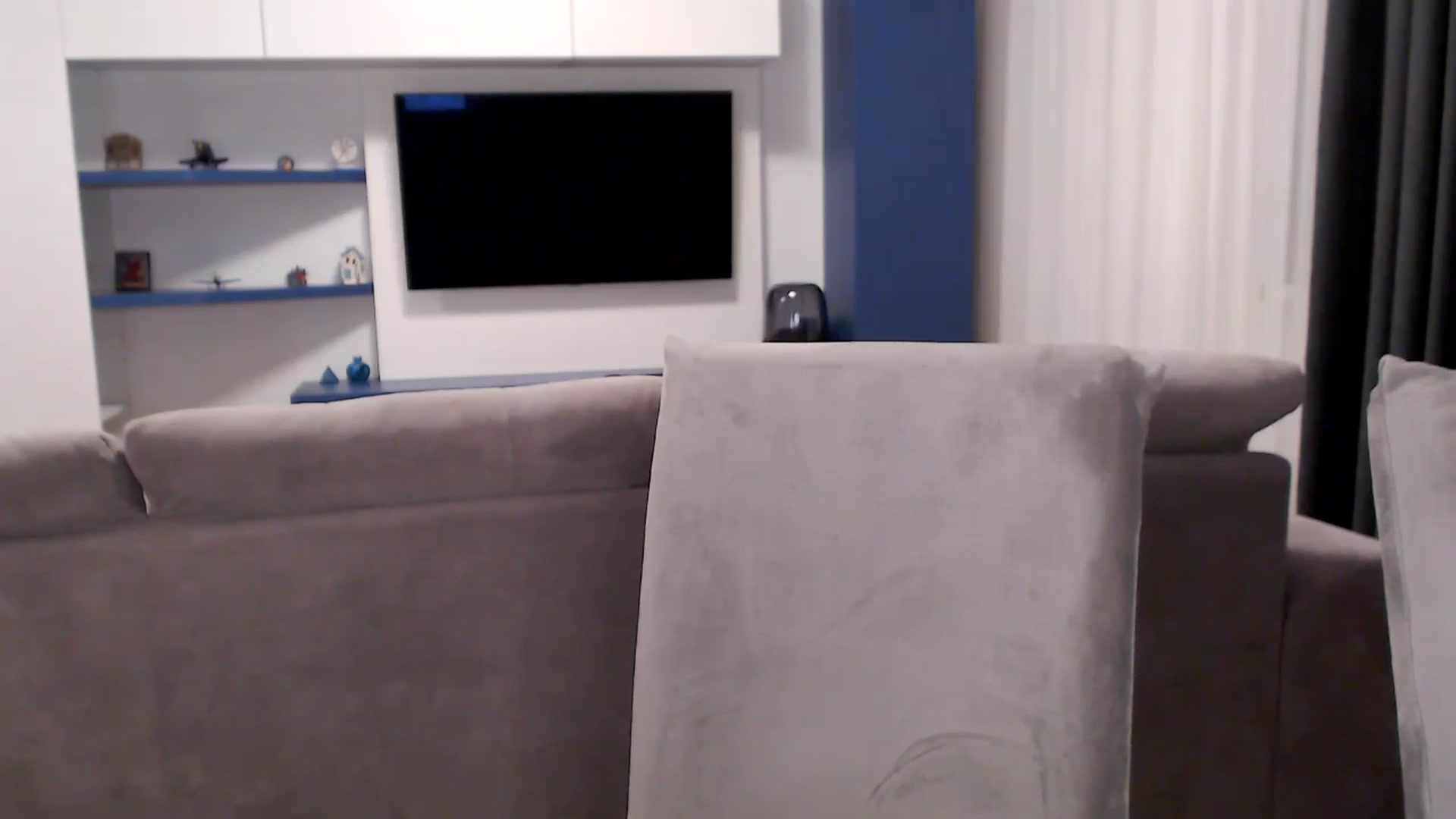 Gallery image thumbnail from Aryelle_'s myfreecams stream on, 12/12/2024, 24:31 image 18 of 20