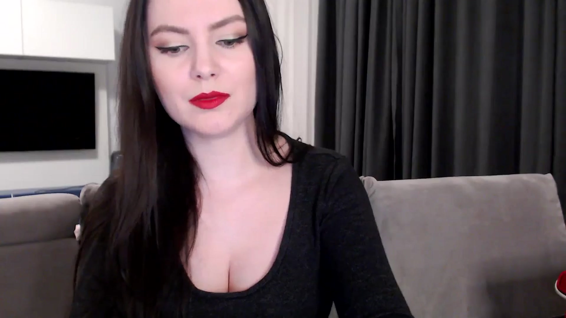 Gallery image thumbnail from Aryelle_'s myfreecams stream on, 12/12/2024, 24:31 image 5 of 20