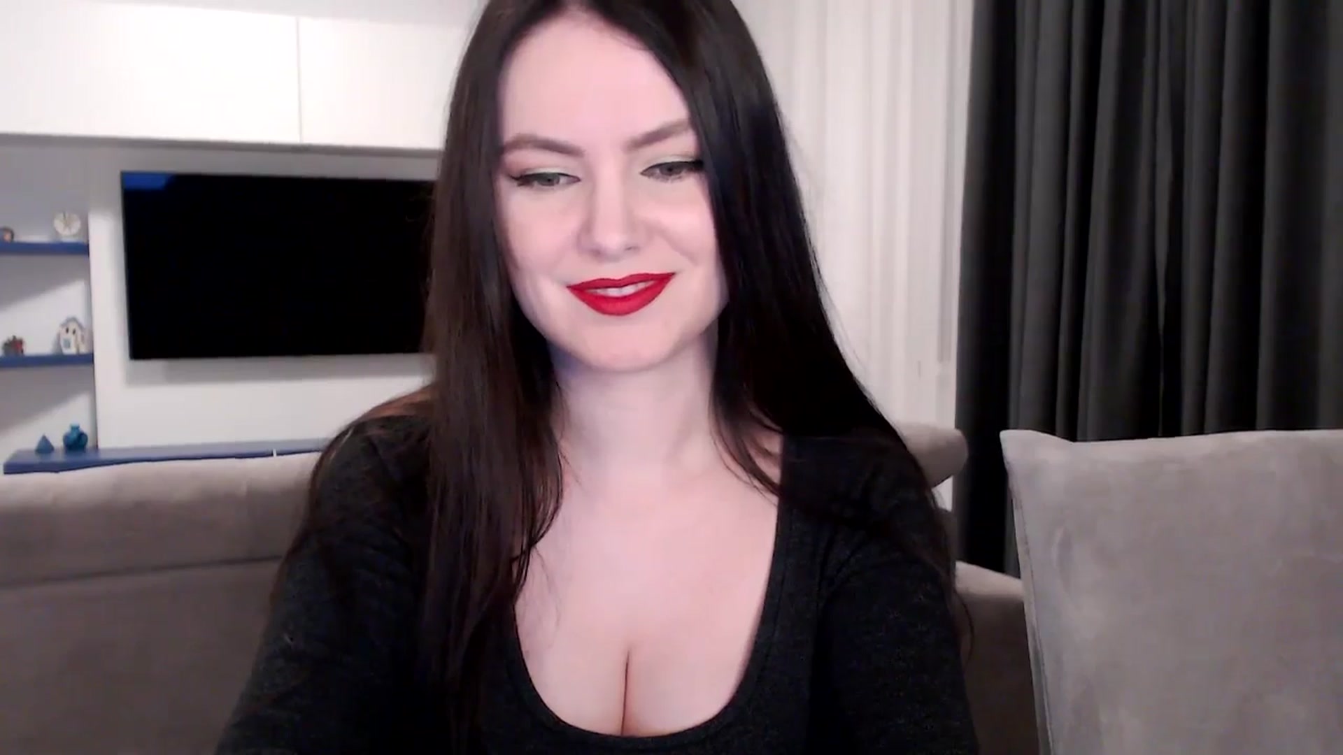 Gallery image thumbnail from Aryelle_'s myfreecams stream on, 12/12/2024, 24:31 image 2 of 20