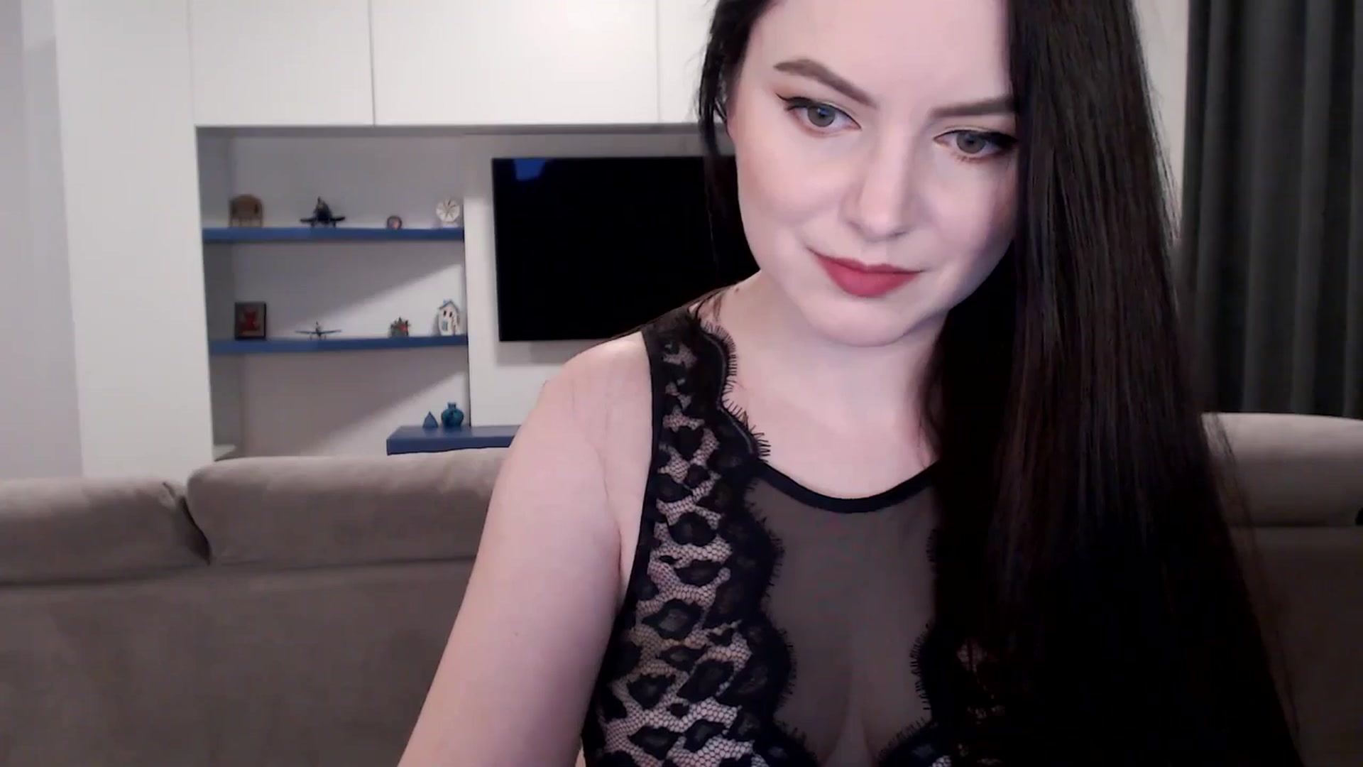 Gallery image thumbnail from Aryelle_'s myfreecams stream on, 12/18/2024, 23:31 image 2 of 20