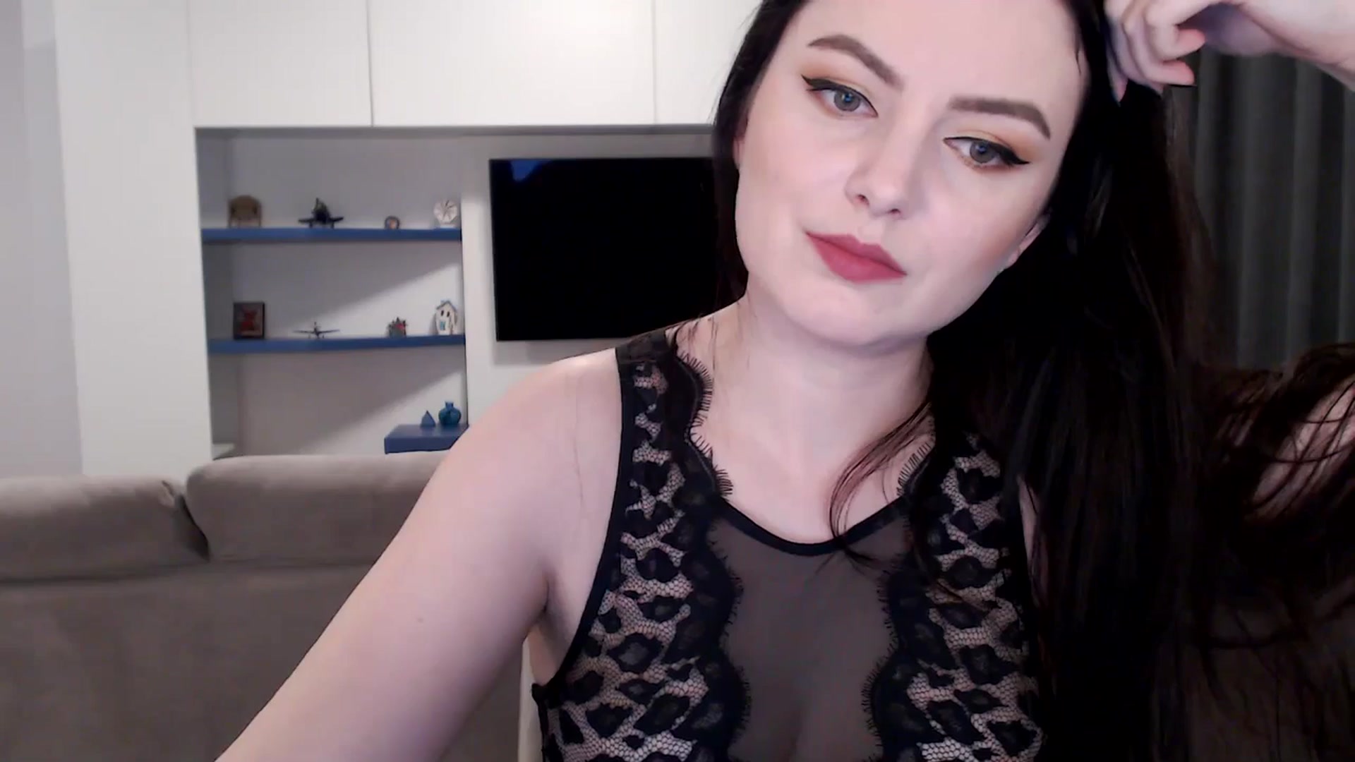 Gallery image thumbnail from Aryelle_'s myfreecams stream on, 12/18/2024, 23:31 image 6 of 20