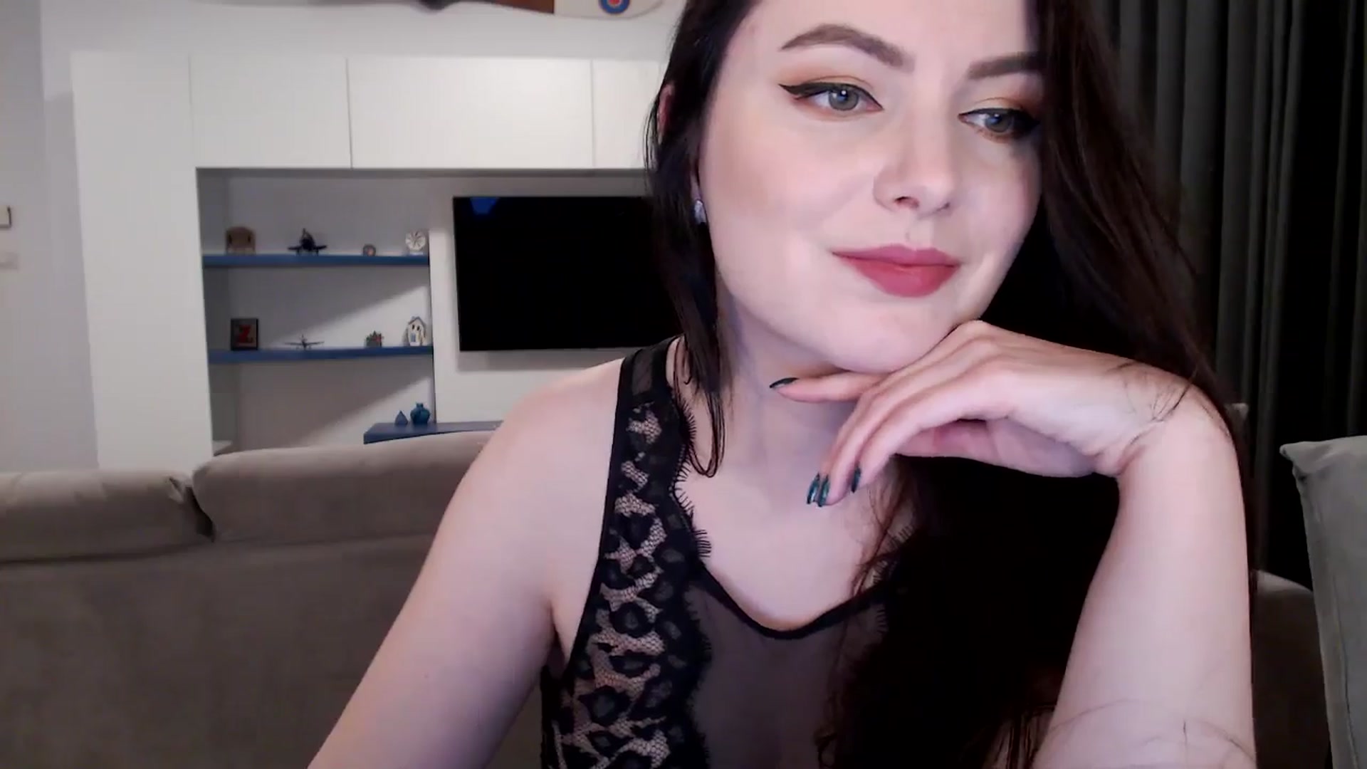 Gallery image thumbnail from Aryelle_'s myfreecams stream on, 12/19/2024, 24:27 image 7 of 20