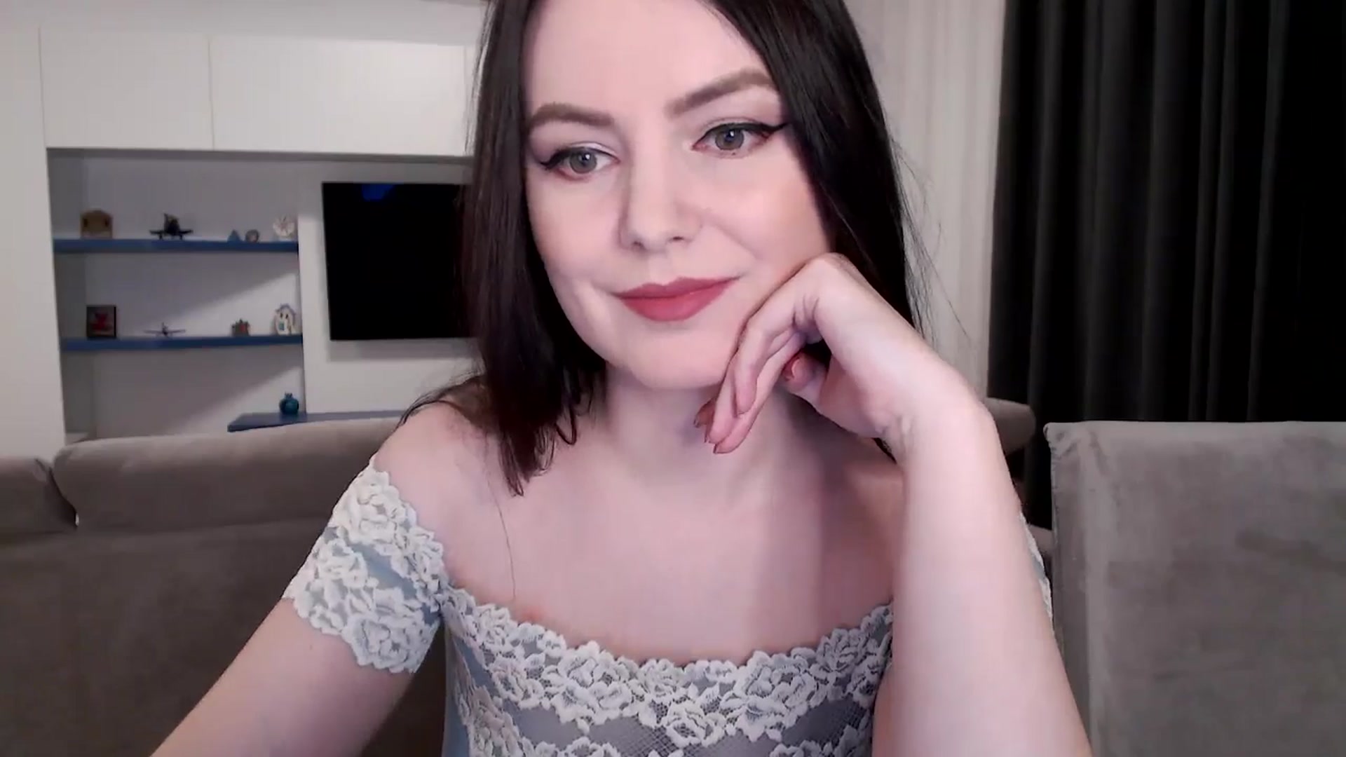 Gallery image thumbnail from Aryelle_'s myfreecams stream on, 01/13/2025, 23:38 image 16 of 20