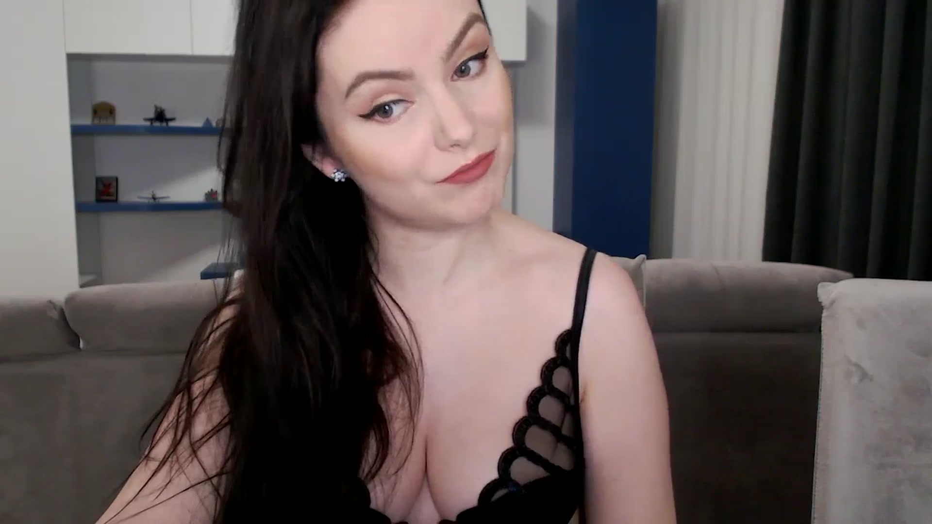 Gallery image thumbnail from Aryelle_'s myfreecams stream on, 01/26/2025, 23:46 image 3 of 20