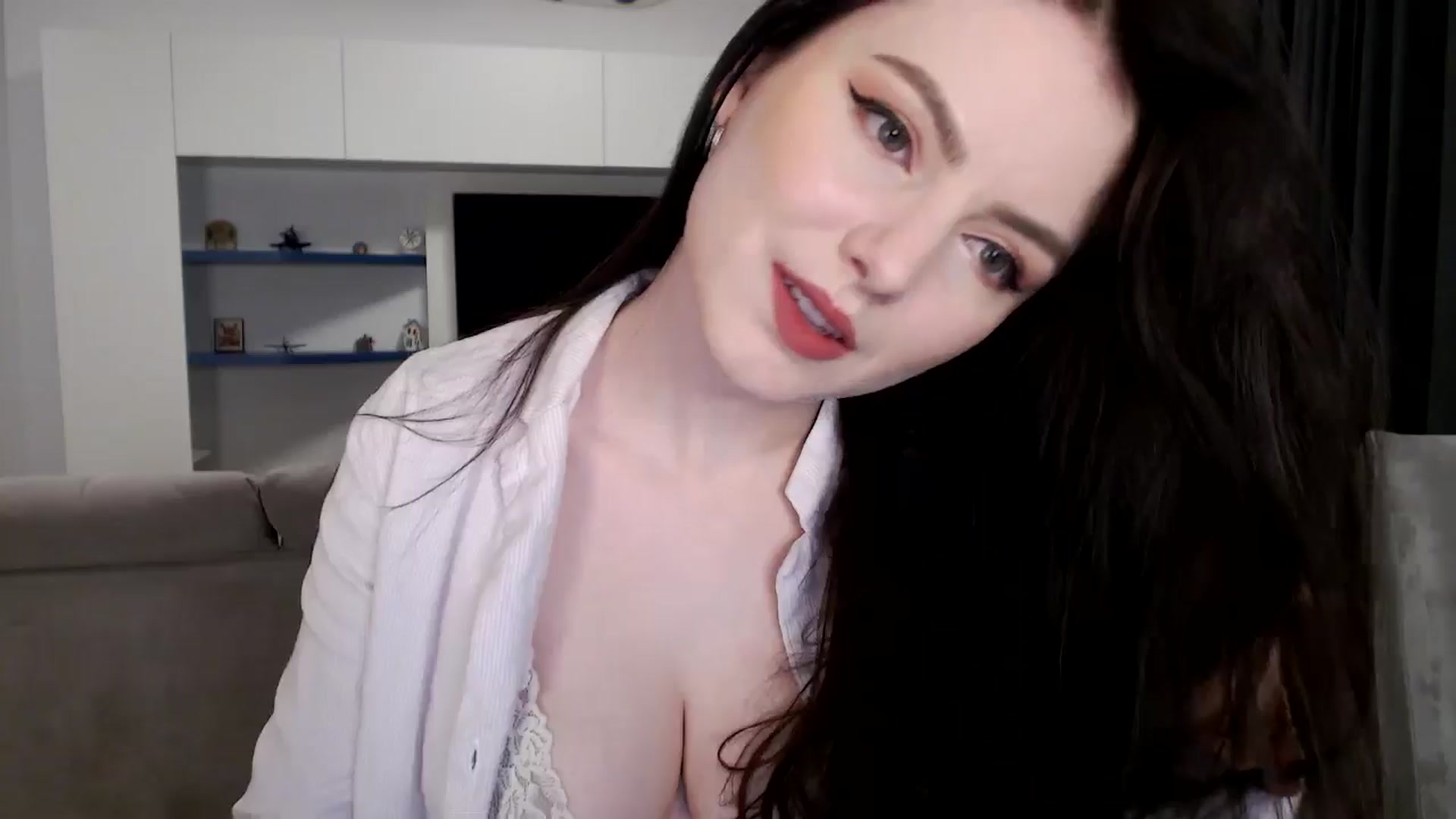 Gallery image thumbnail from Aryelle_'s myfreecams stream on, 02/04/2025, 23:01 image 3 of 20