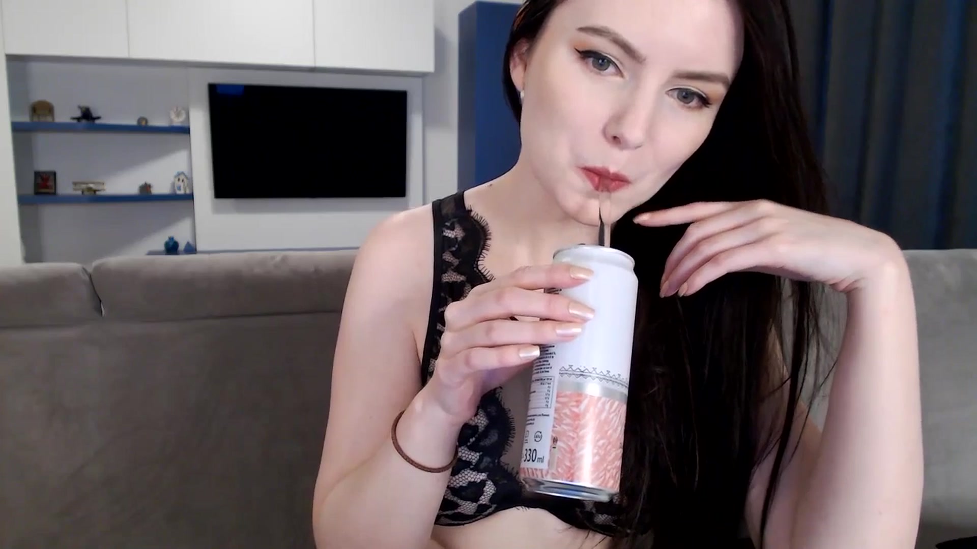 Gallery image thumbnail from Aryelle_'s myfreecams stream on, 04/30/2025, 16:10 image 16 of 20