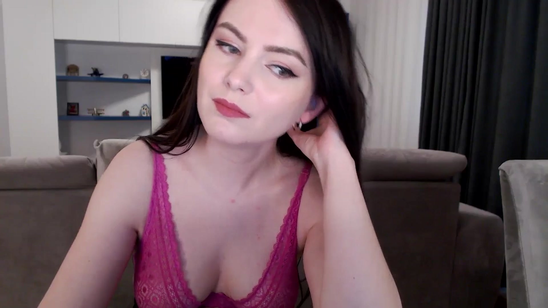Gallery image thumbnail from Aryelle_'s myfreecams stream on, 05/05/2025, 16:15 image 2 of 20