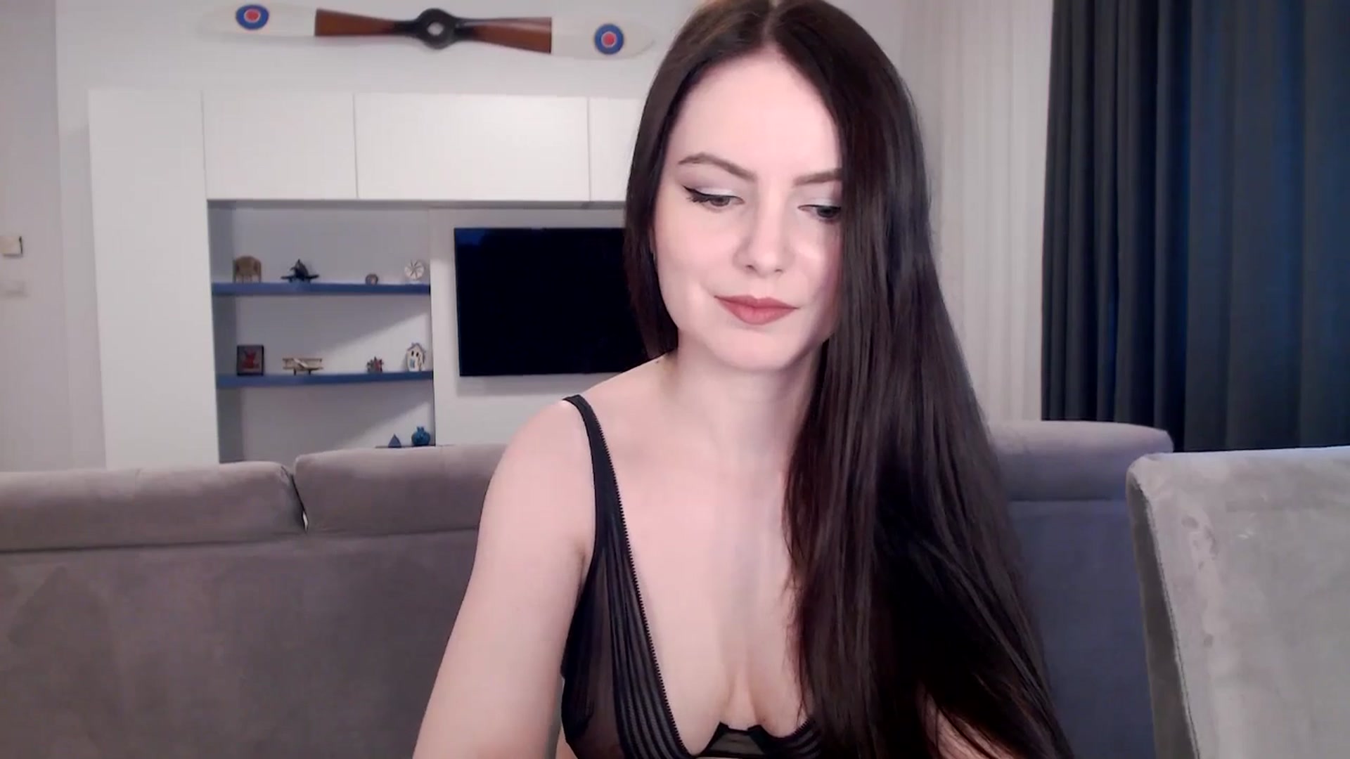 Gallery image thumbnail from Aryelle_'s myfreecams stream on, 05/15/2025, 14:30 image 6 of 20