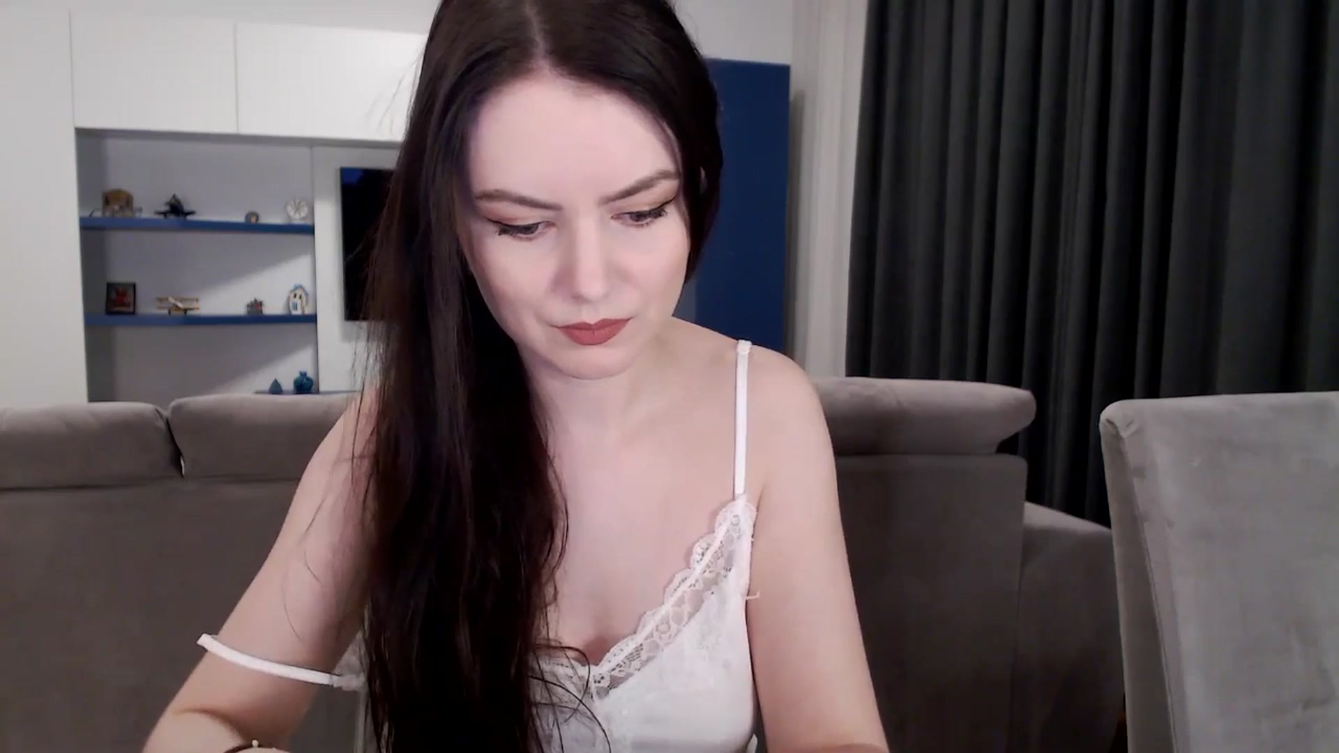 Gallery image thumbnail from Aryelle_'s myfreecams stream on, 05/20/2025, 21:18 image 13 of 20