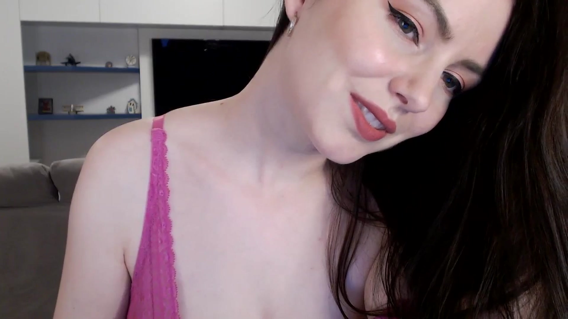 Gallery image thumbnail from Aryelle_'s myfreecams stream on, 06/14/2025, 23:37 image 19 of 20