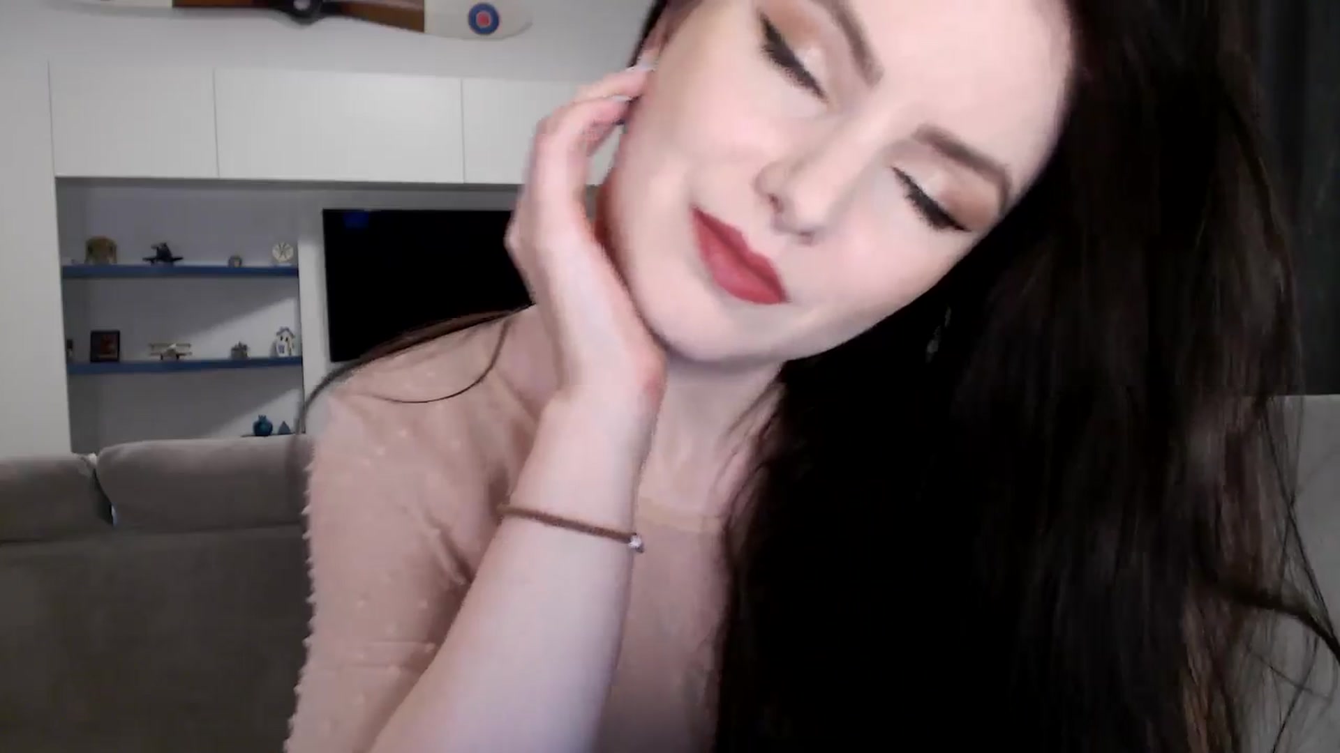 Gallery image thumbnail from Aryelle_'s myfreecams stream on, 08/06/2025, 22:22 image 3 of 20