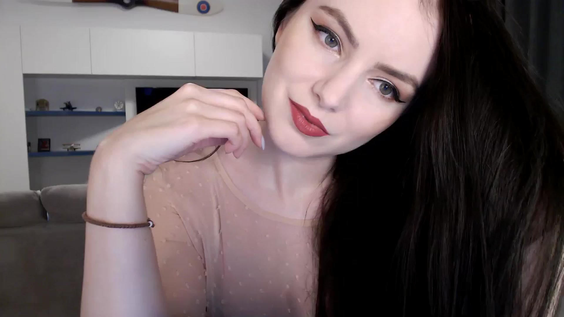 Gallery image thumbnail from Aryelle_'s myfreecams stream on, 08/06/2025, 22:22 image 1 of 20