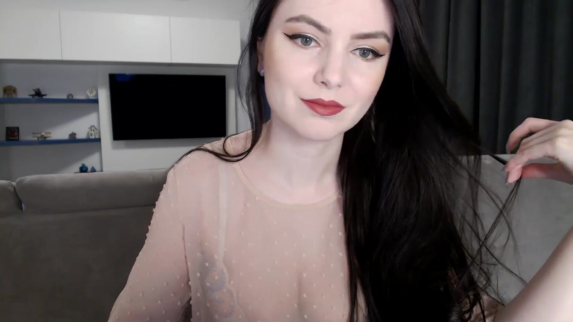 Gallery image thumbnail from Aryelle_'s myfreecams stream on, 08/06/2025, 22:22 image 9 of 20