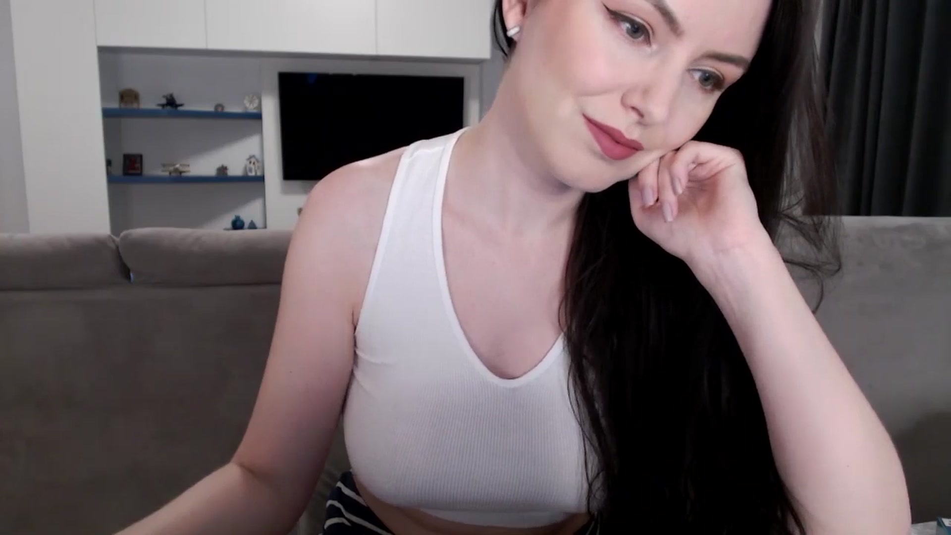 Gallery image thumbnail from Aryelle_'s myfreecams stream on, 08/09/2025, 23:16 image 2 of 20