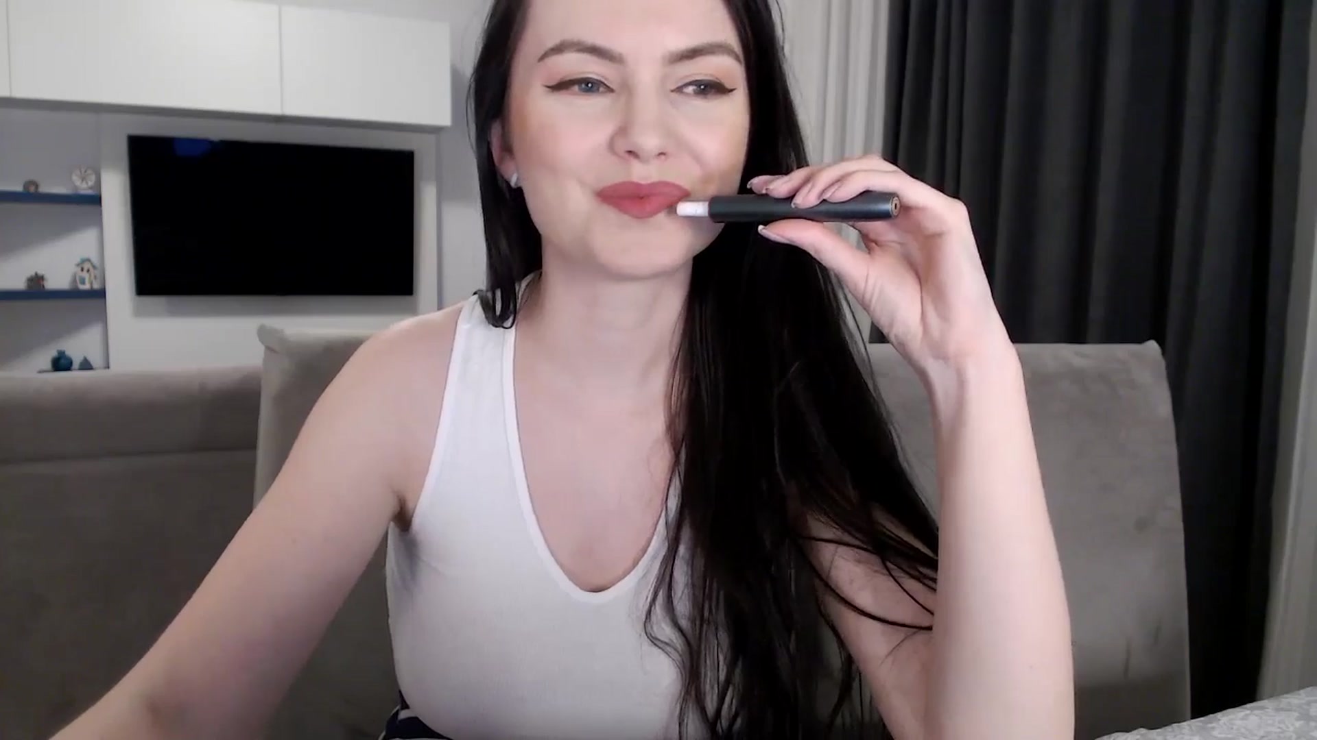 Gallery image thumbnail from Aryelle_'s myfreecams stream on, 08/09/2025, 23:41 image 4 of 20