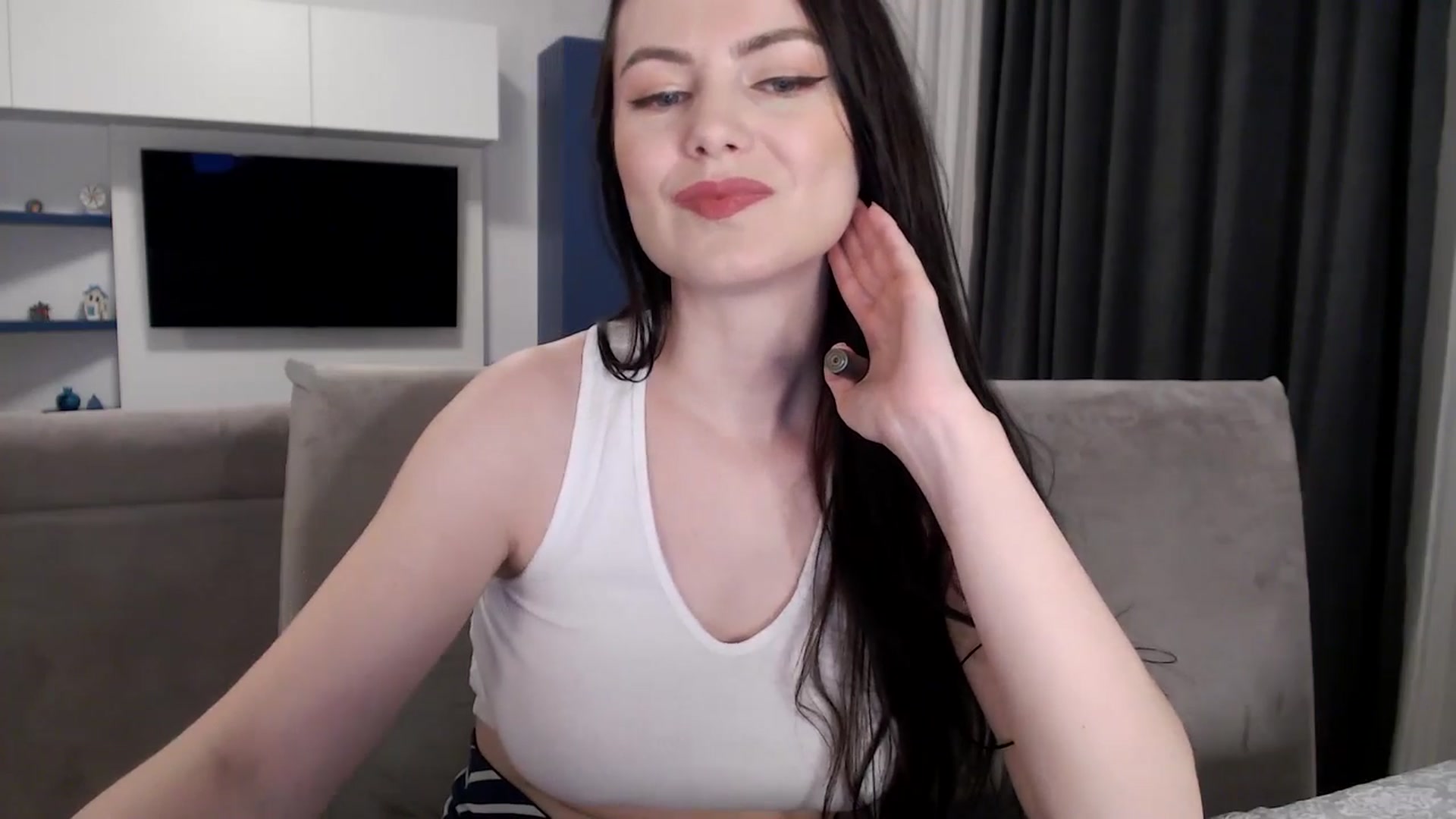 Gallery image thumbnail from Aryelle_'s myfreecams stream on, 08/09/2025, 23:41 image 6 of 20