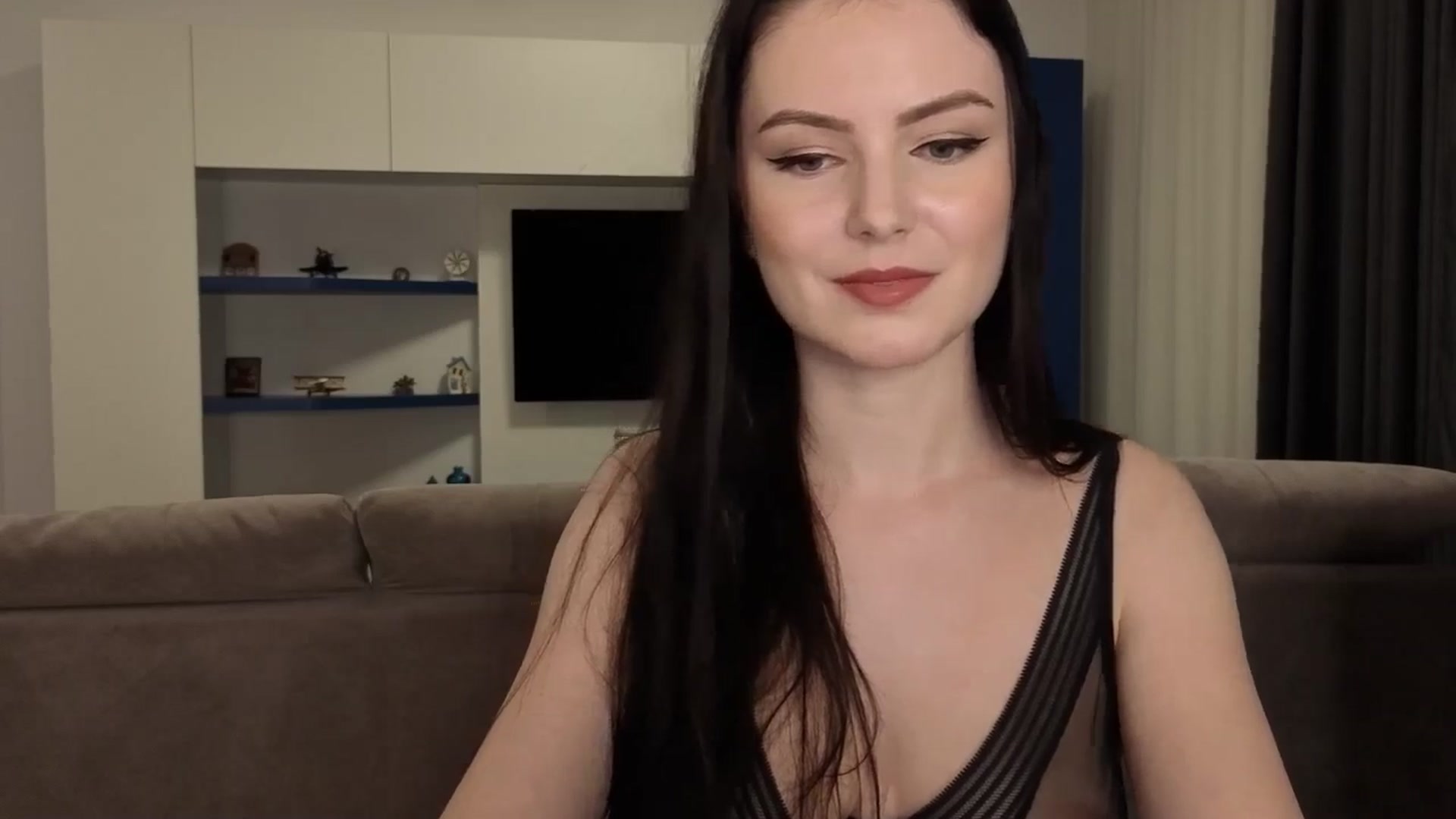 Gallery image thumbnail from Aryelle_'s myfreecams stream on, 09/21/2025, 02:09 image 5 of 20
