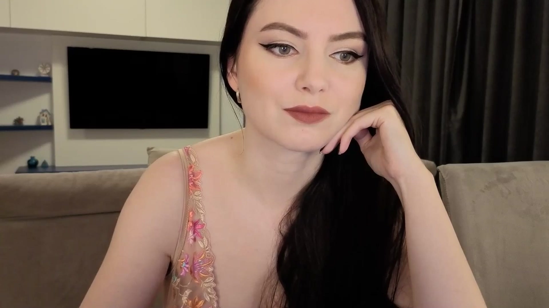 Gallery image thumbnail from Aryelle_'s myfreecams stream on, 10/13/2025, 24:26 image 10 of 20